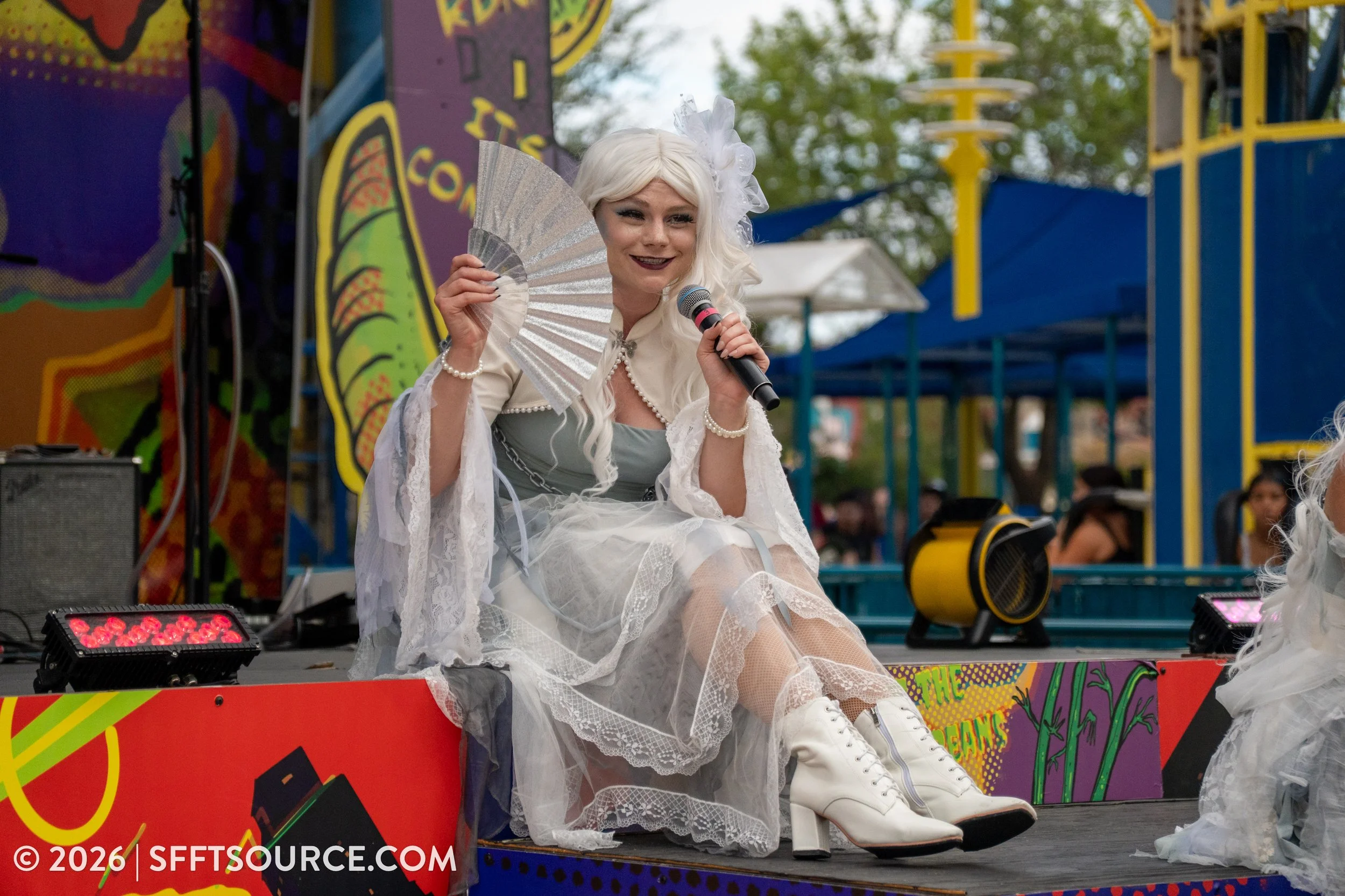 Spectral Sisters Six Flags Fiesta Texas Tricks and Treats Entertainment