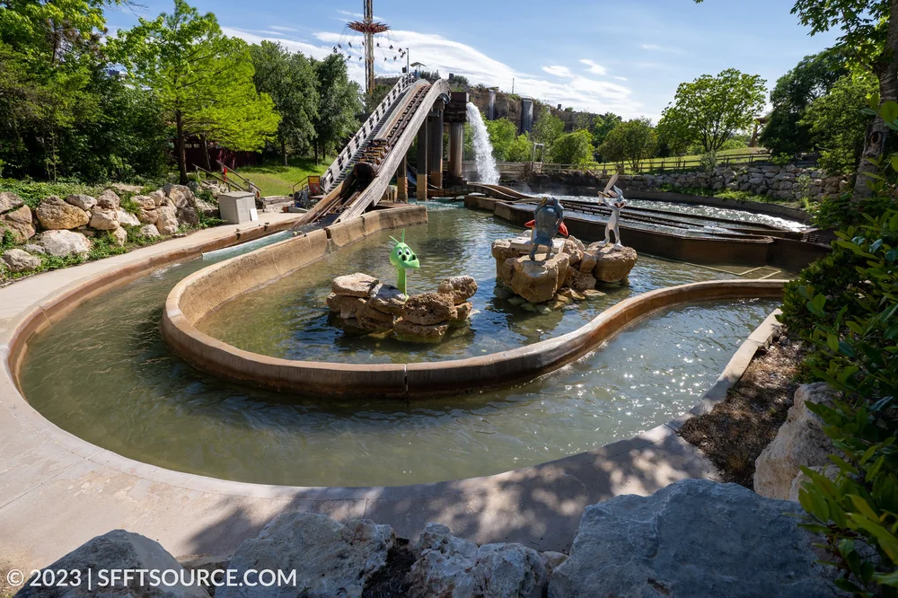 Whitewater Ride Log Bugs' White Water Rapids Log Ride | Six Flags Fiesta Texas - SFFT Source