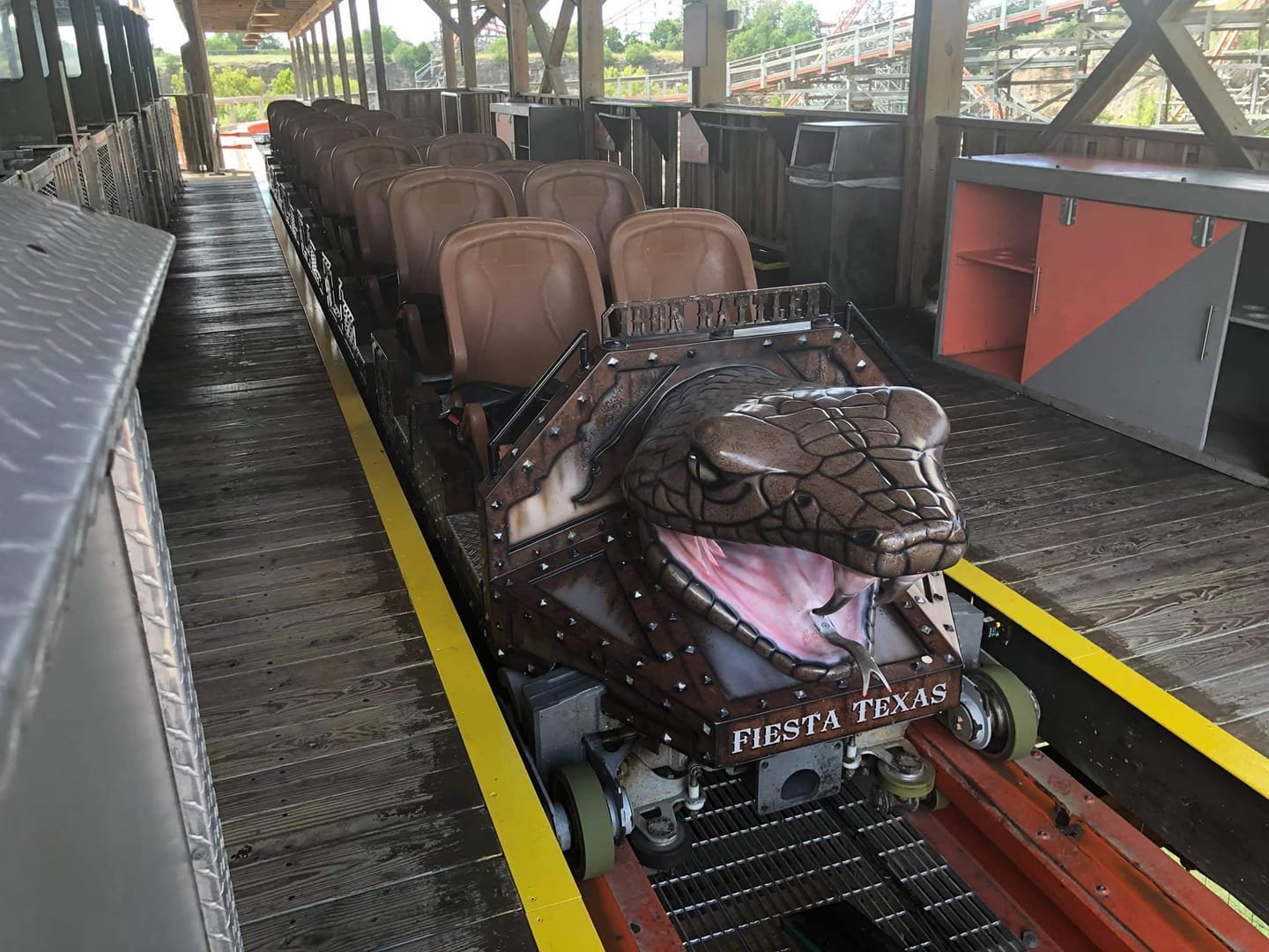 Iron Rattler 3rd Train Added Six Flags Fiesta Texas 2023