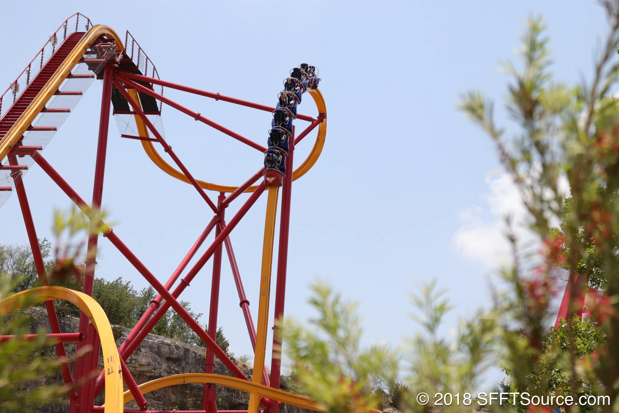 Wonder Woman Golden Lasso Coaster | Six Flags Fiesta Texas — SFFT Source