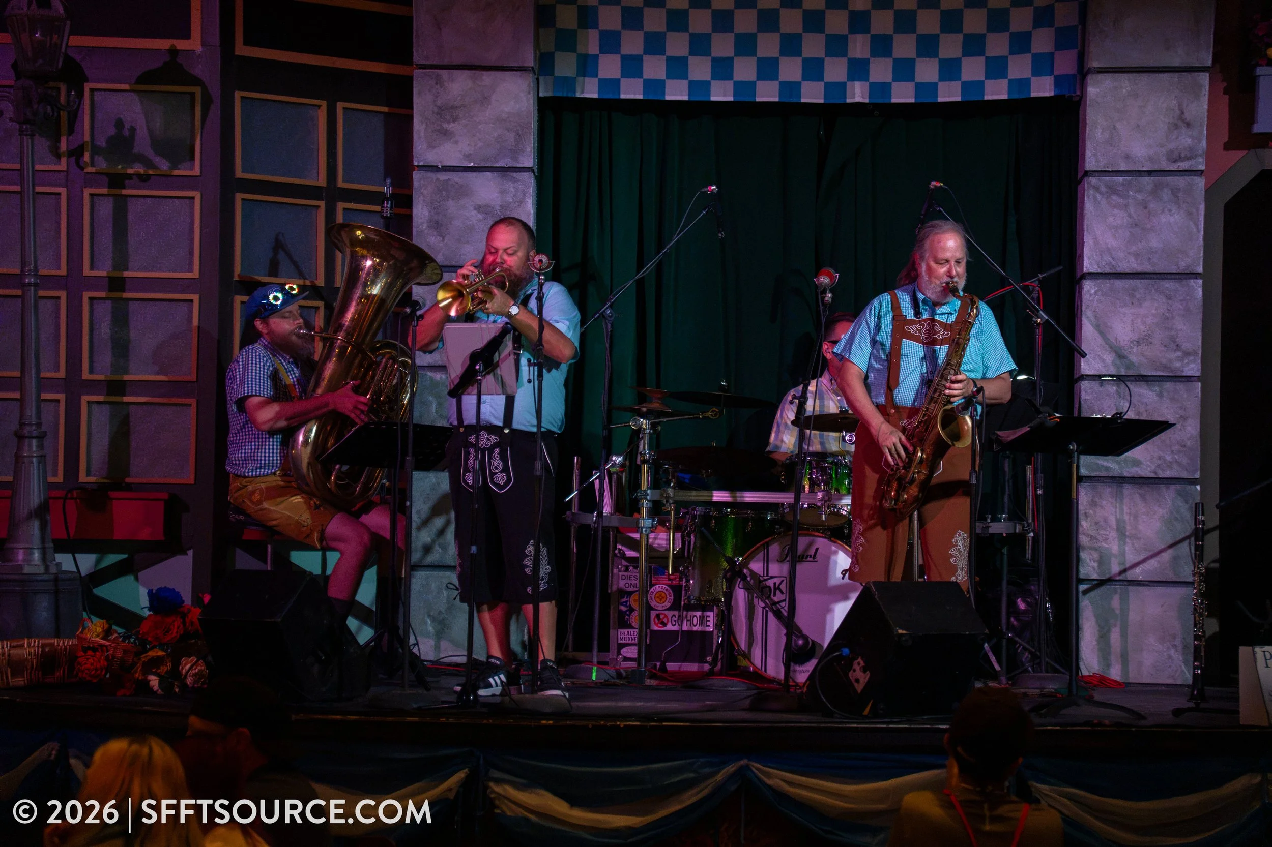 Der Wurst Band Six Flags Fiesta Texas Oktoberfest Entertainment