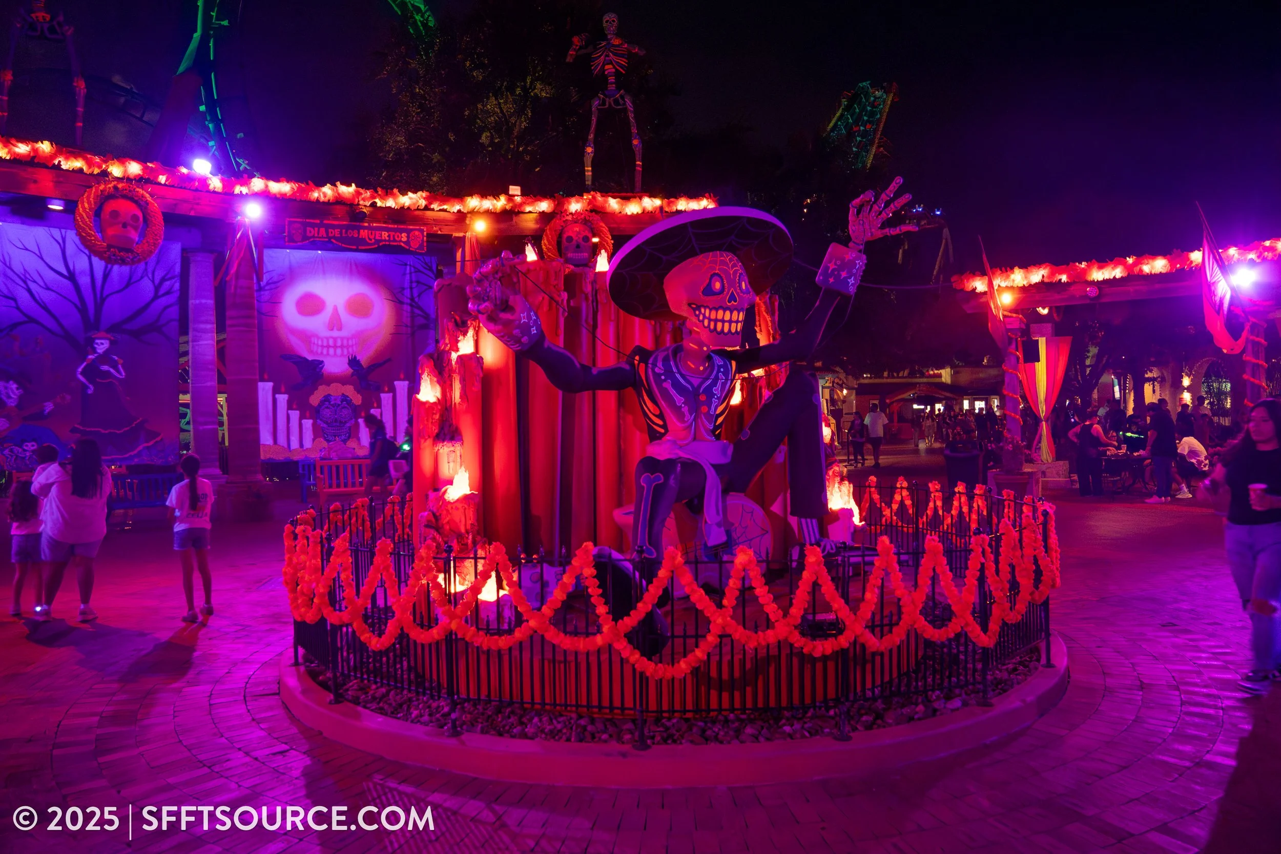Fright Fest 2025, Six Flags Fiesta Texas Event