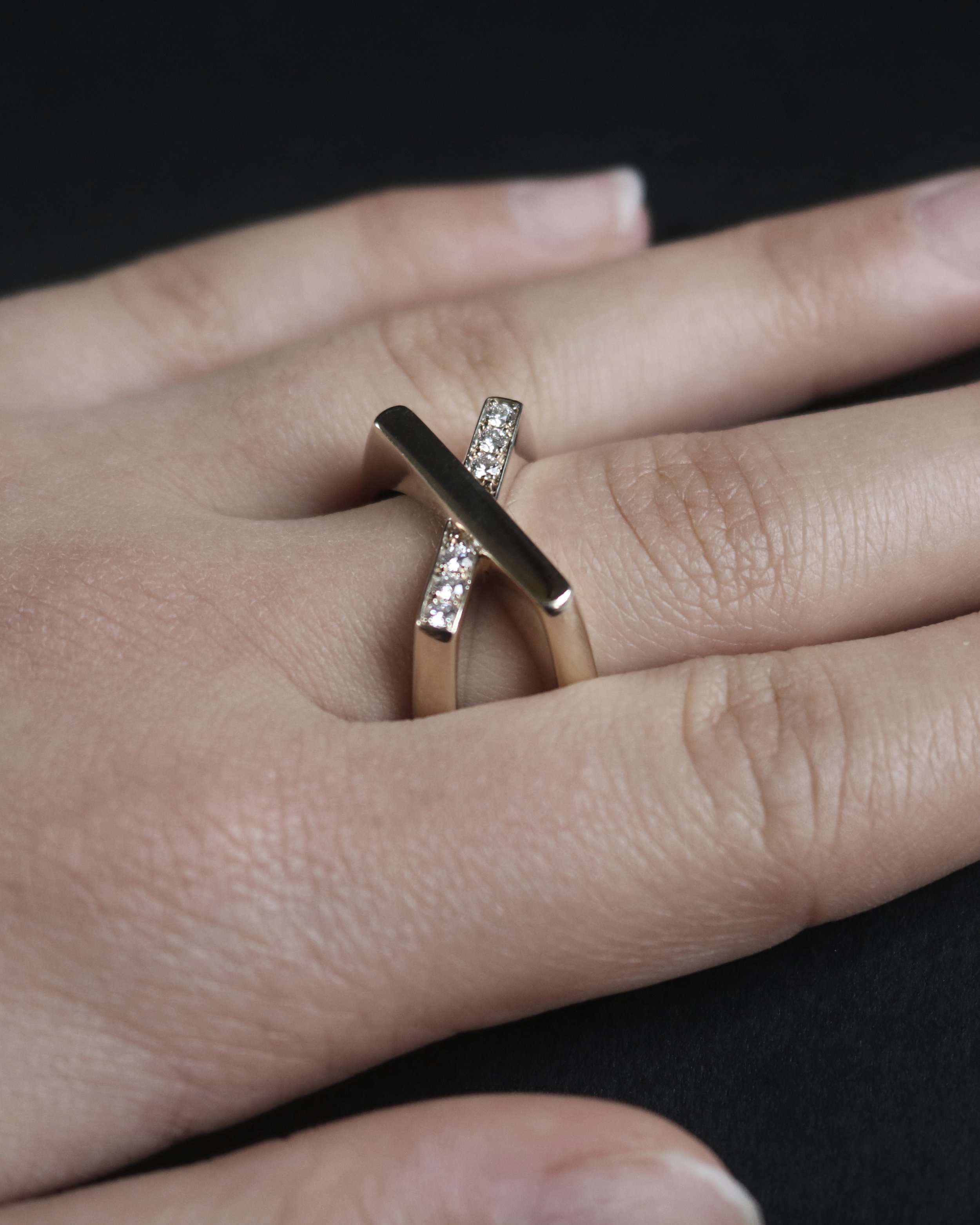 Cross ring 9ct Yellow Gold