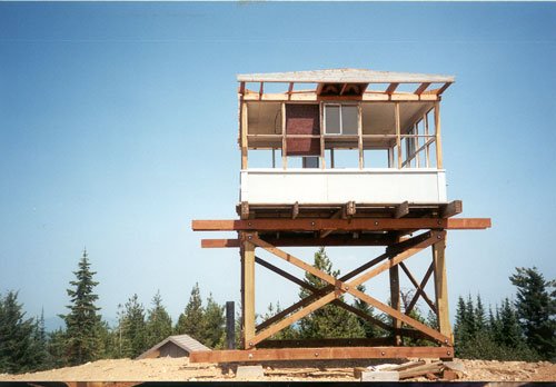 Lookout2_Oct04.jpg