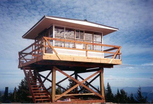 Lookout_Oct04.jpg