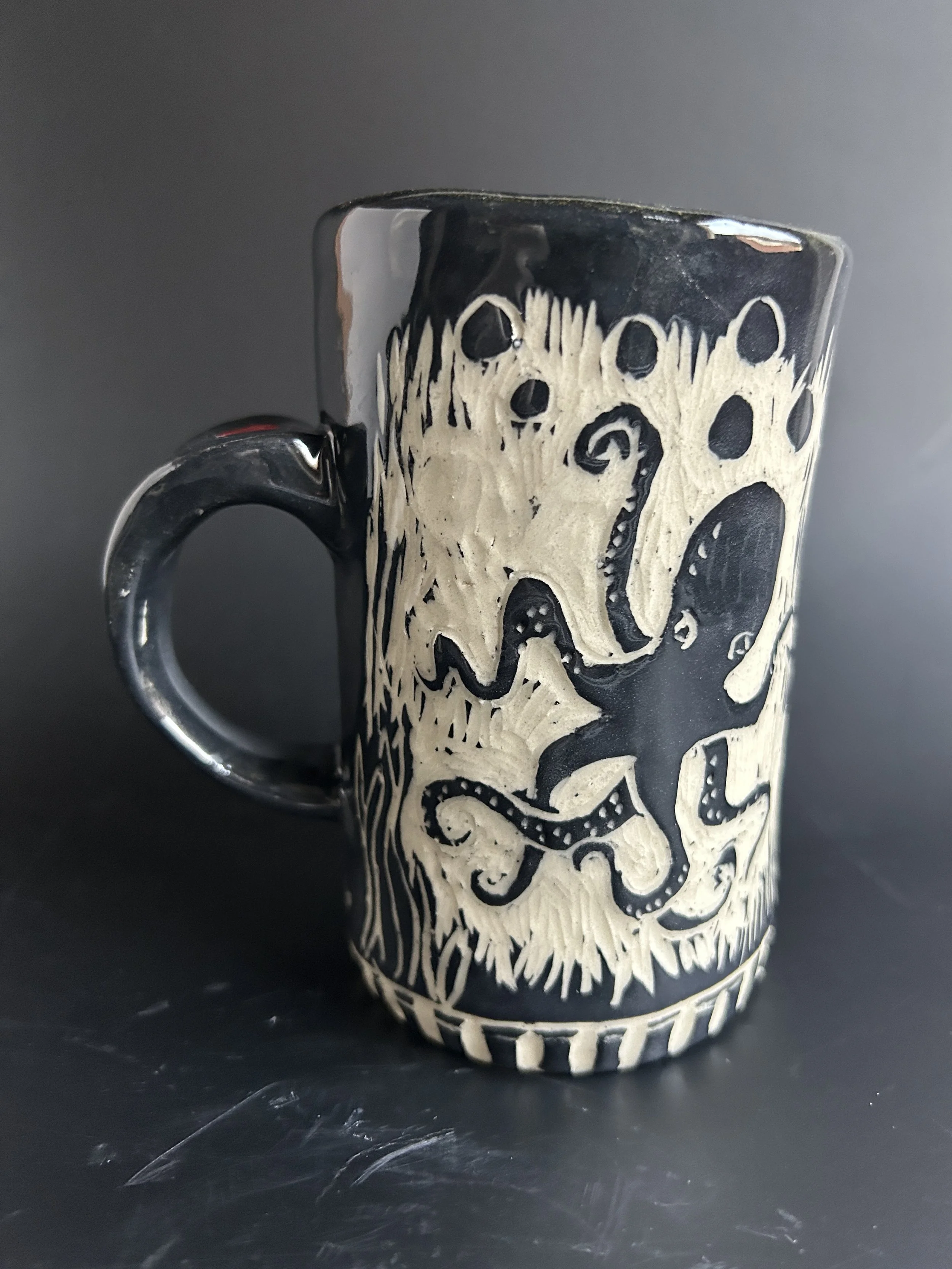 	Sgraffito ceramic mug octopus