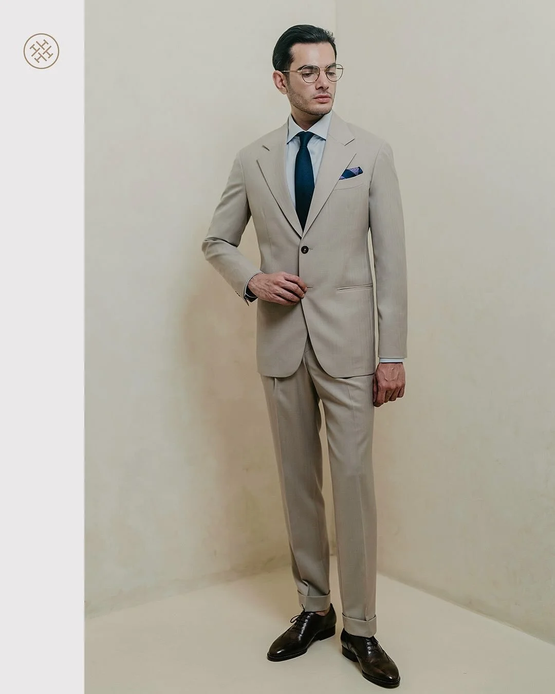 Tailored for Today

🌐 www.harioms.com
📍 Jln. Pasar Baru Selatan No.1
 📞 +6221-345-7403 
📱 +62812-1053-811

#harioms #hariomstailor #bespoketailor #bespoke #menswear #articlesofstyle #capsulecollection #jakartatailor #menstailor #sprezzatura #mens