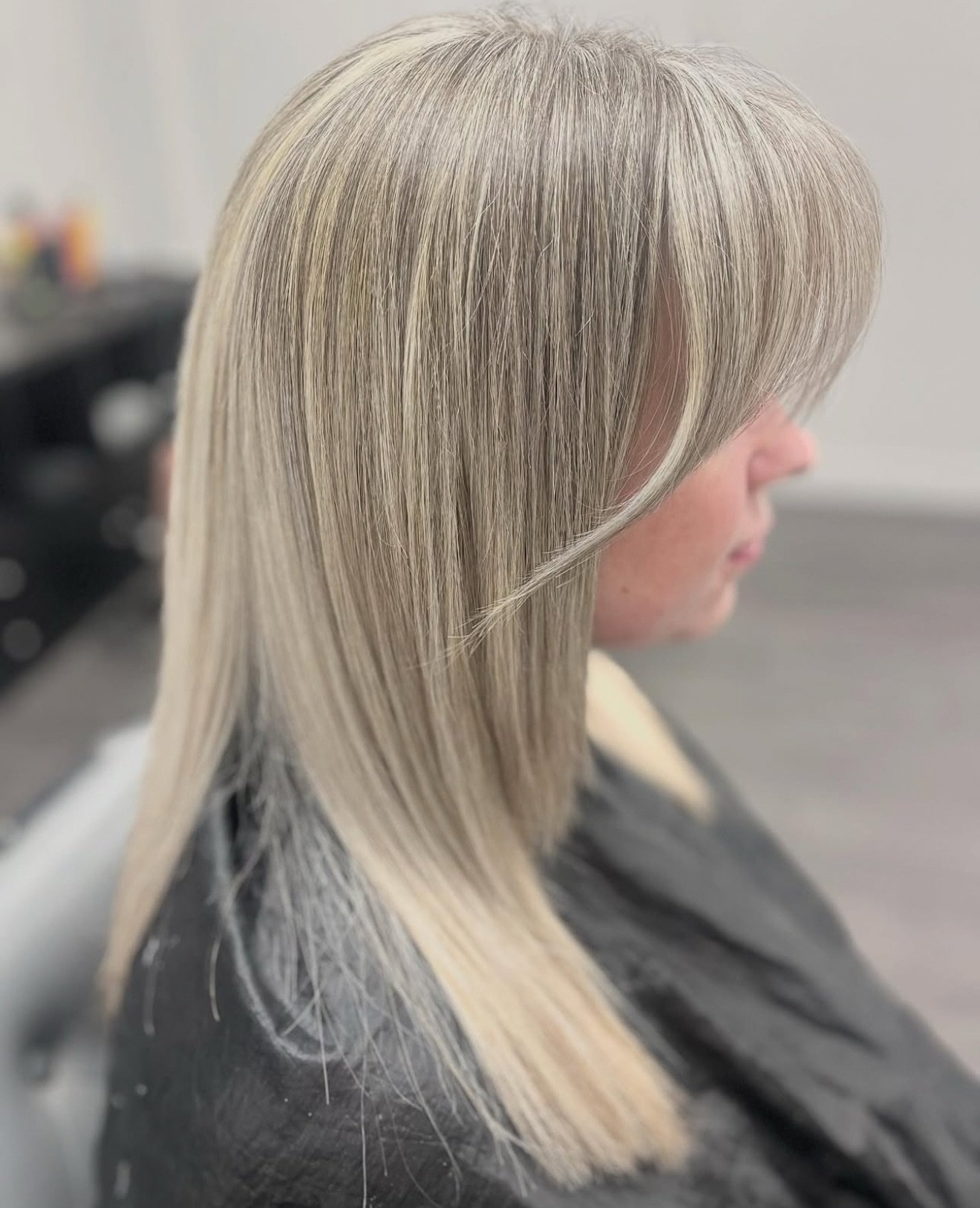 Full head highlights by the amazing @byjcgrant_thehairspecialist at the studio this week ✨

#hairdresser #blondehighlights #colourspecialist #hairinspo #rightnowclub