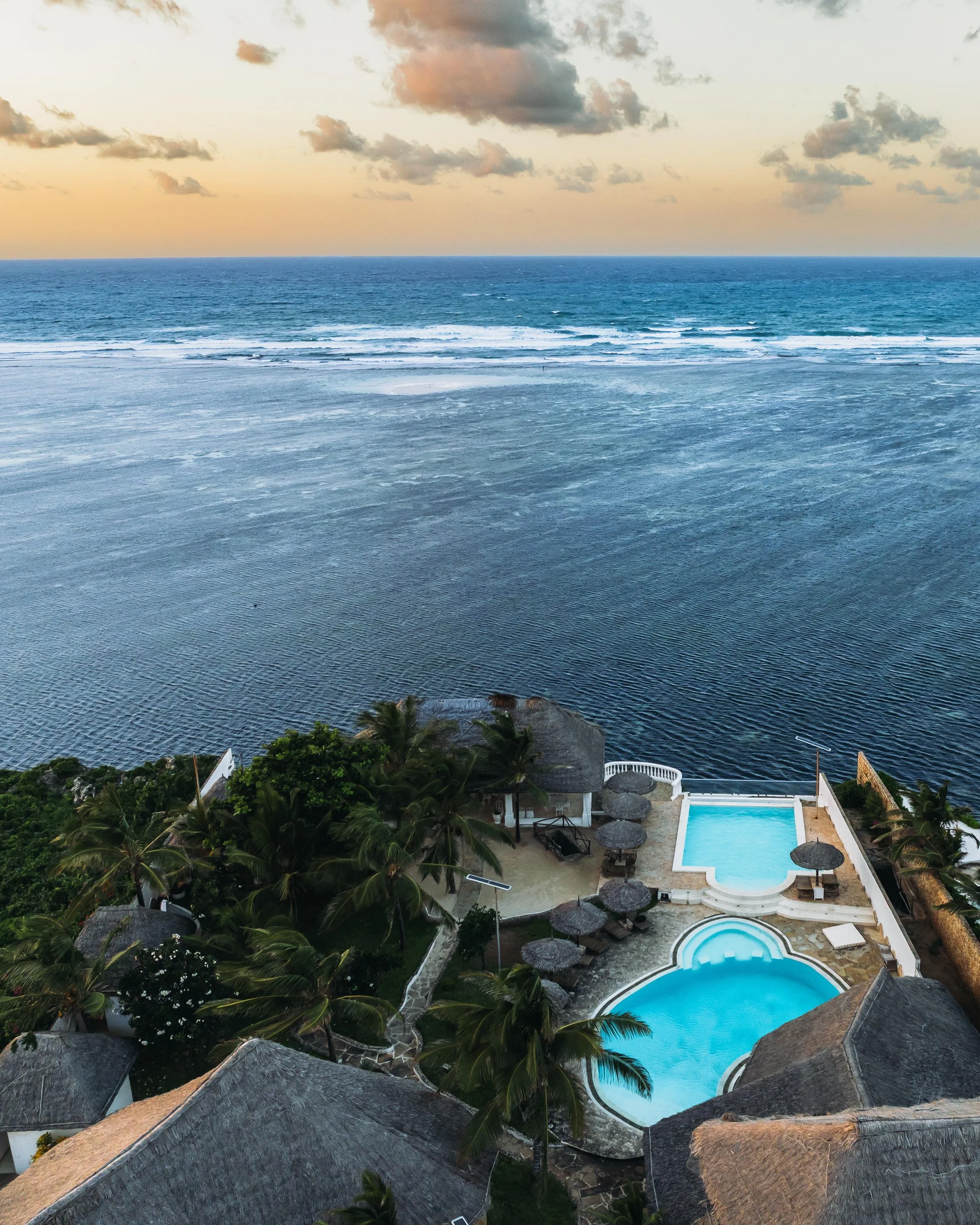 MAWE ZURI RESORT