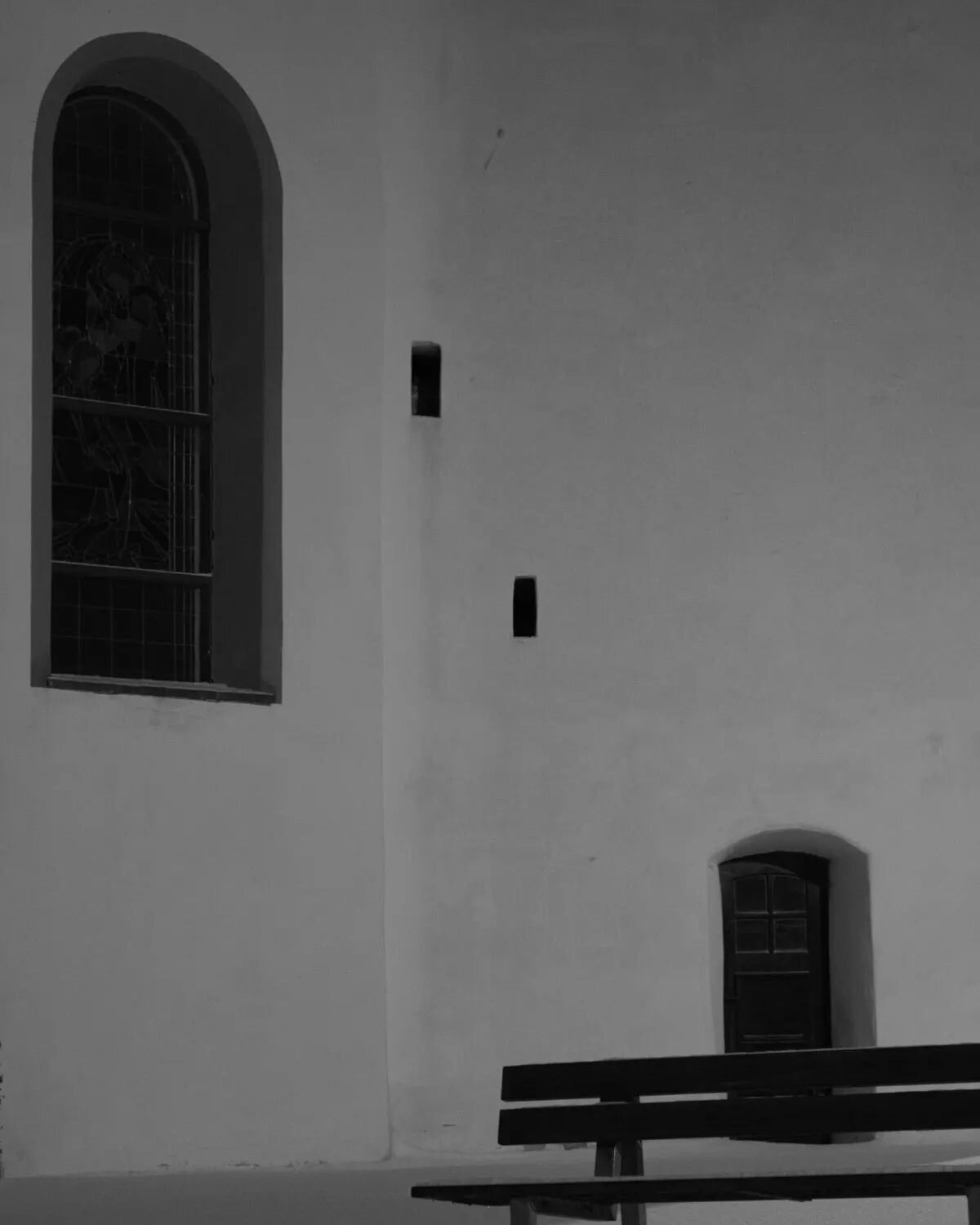 Doors

Found this random composition in Pfronten/GER while walking with the dog. 

#45mmf18 #45mm #olympuszuiko #streetphotographer #streetphotographersmagazine #streetphotography #streetphotographyinternational #blackandwhite #church #lensculturestr