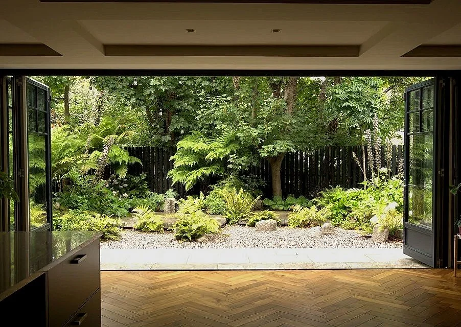   Infinity Garden  