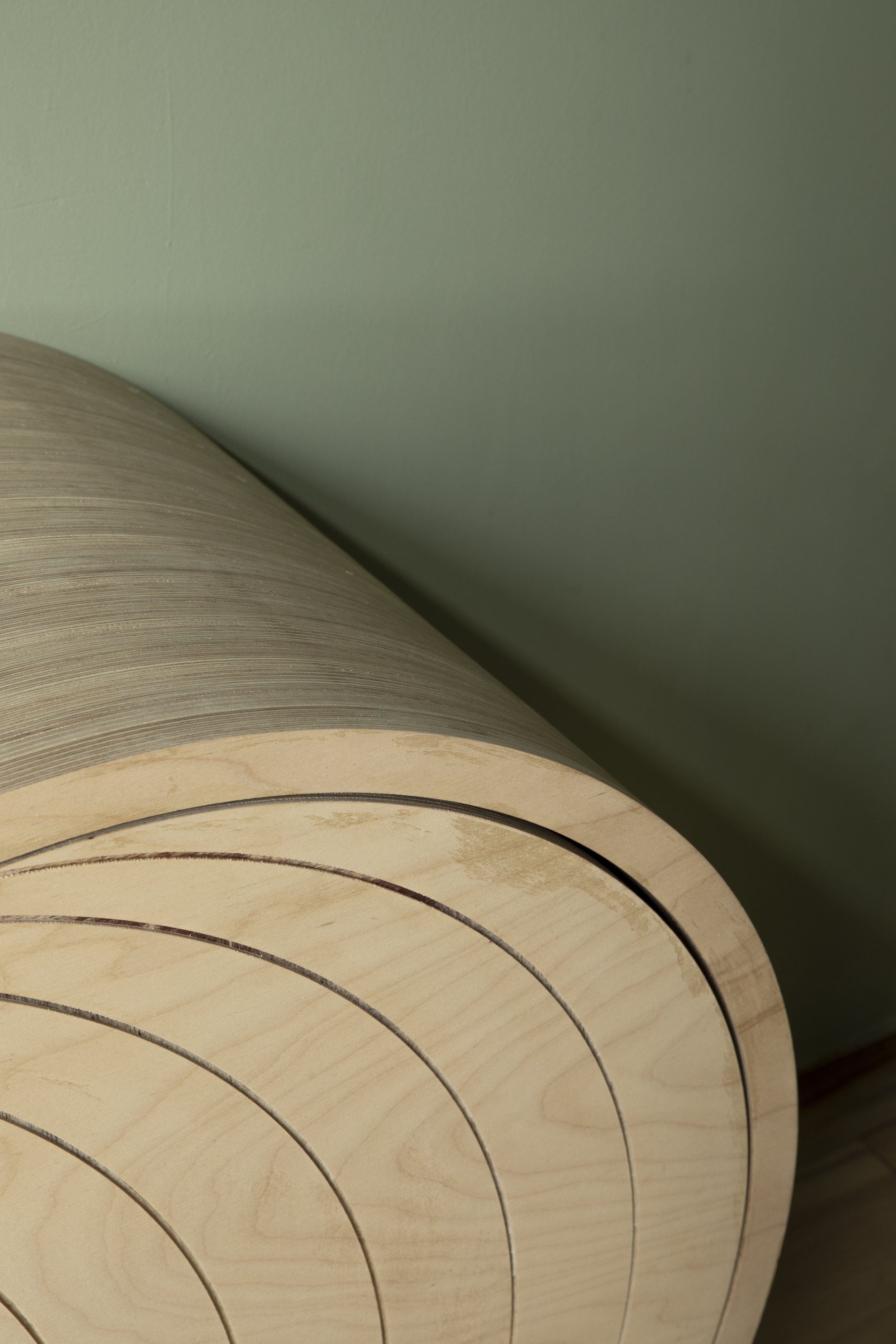 detail of geometric circular pattern on cabinet.jpg