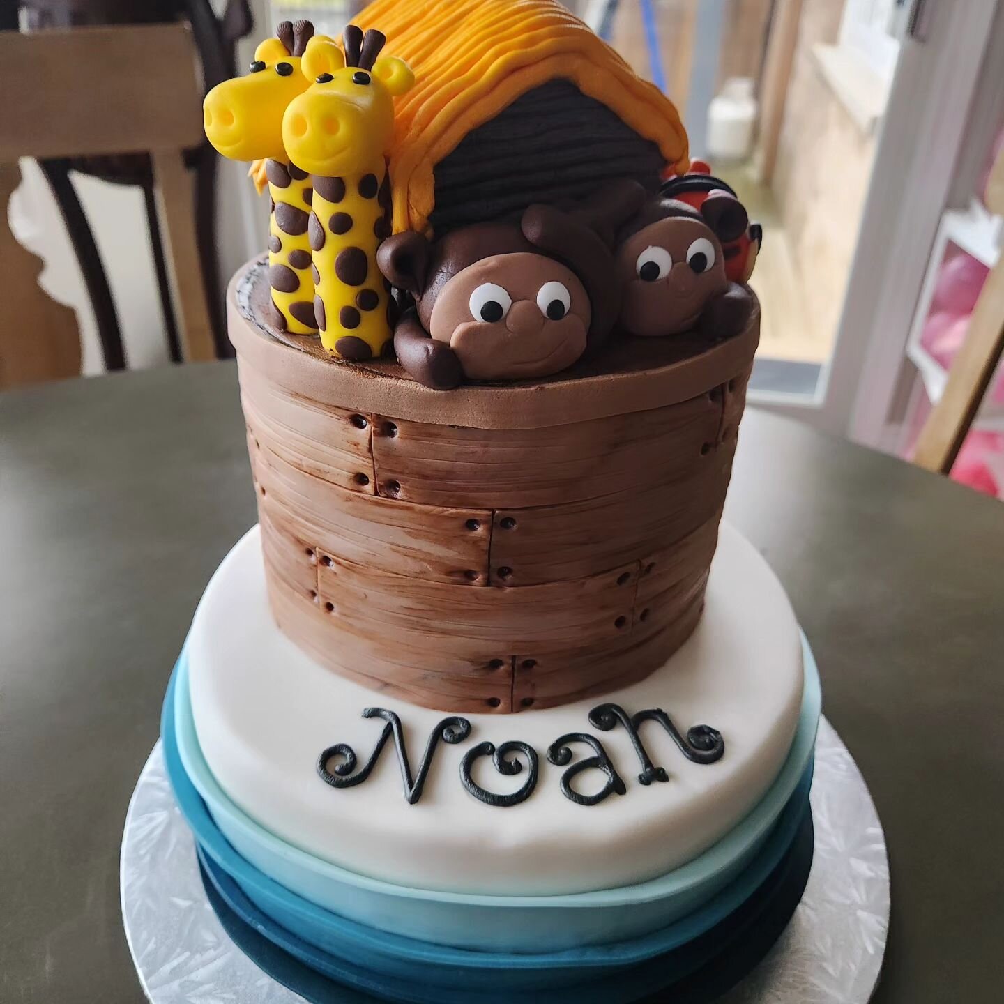 Noah's Ark Inspired First Birthday Cake
Happy 1st Birthday Noah!!!
.
.
#cake #cakeofinstagram #cakedesign #cakedecorator #cakeart #cakecakecake #foodart #birthdaycake #birthday #noahsark #noahsarkcake #noahsarkbirthday