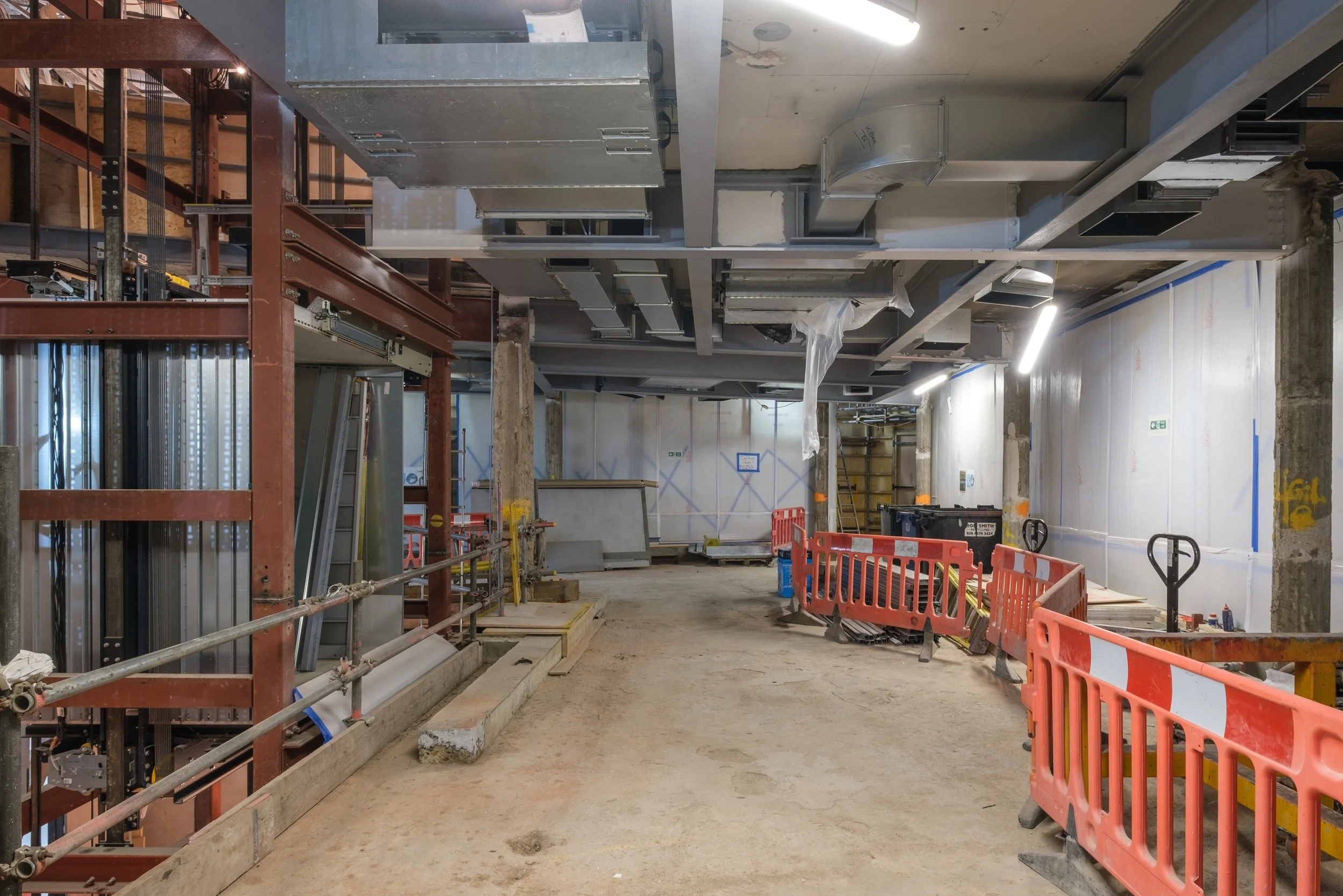 Balenciaga 09-12-21 MP-21.jpeg