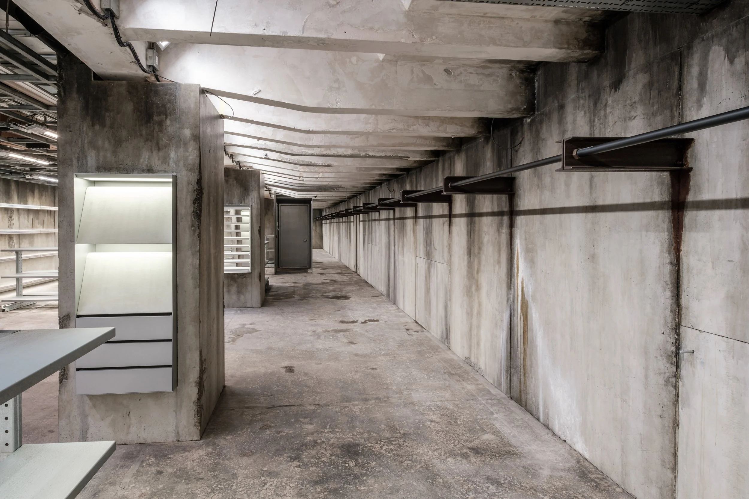 Balenciaga 06-03-22 MP-23.jpeg