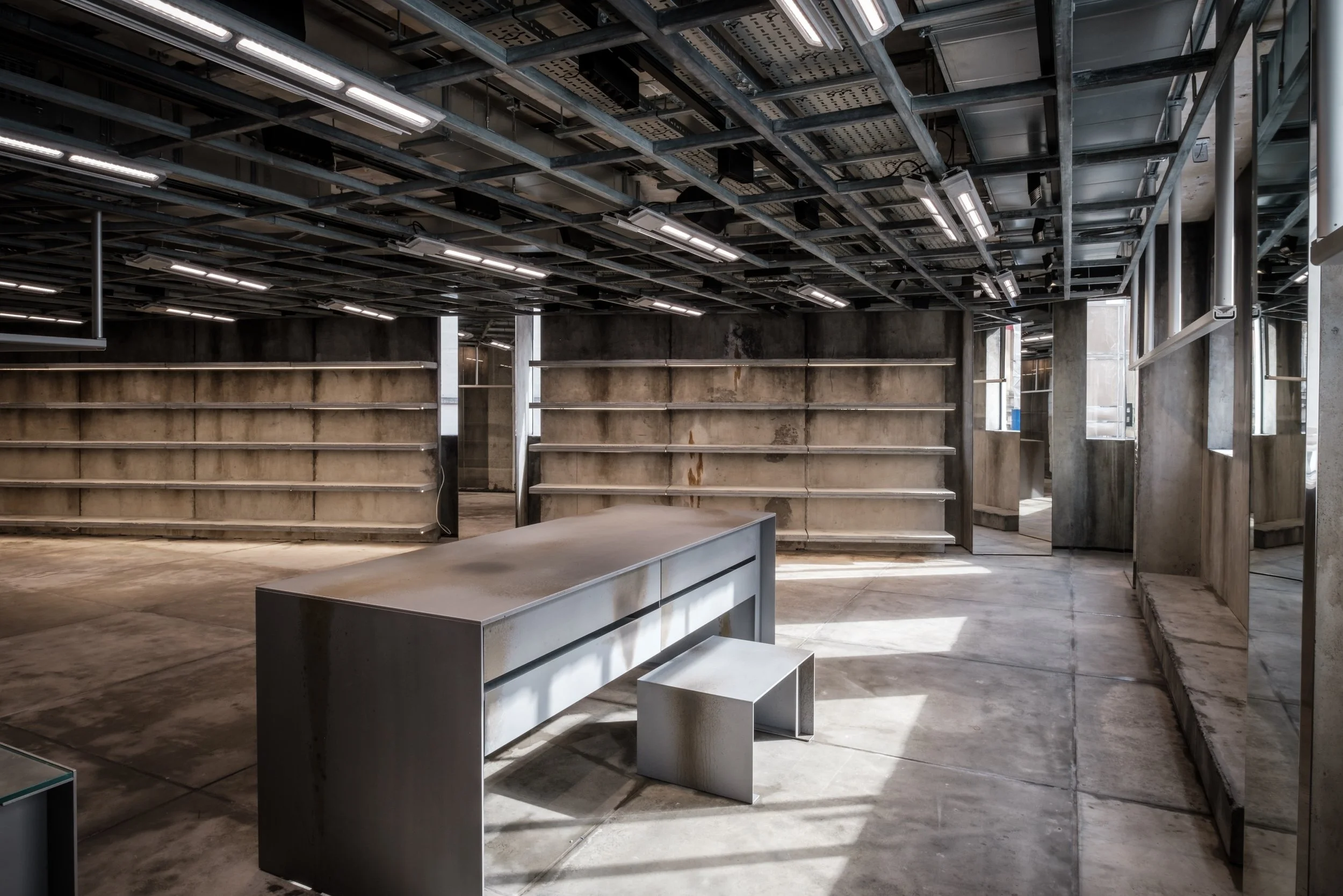 Balenciaga 06-03-22 MP-38.jpeg