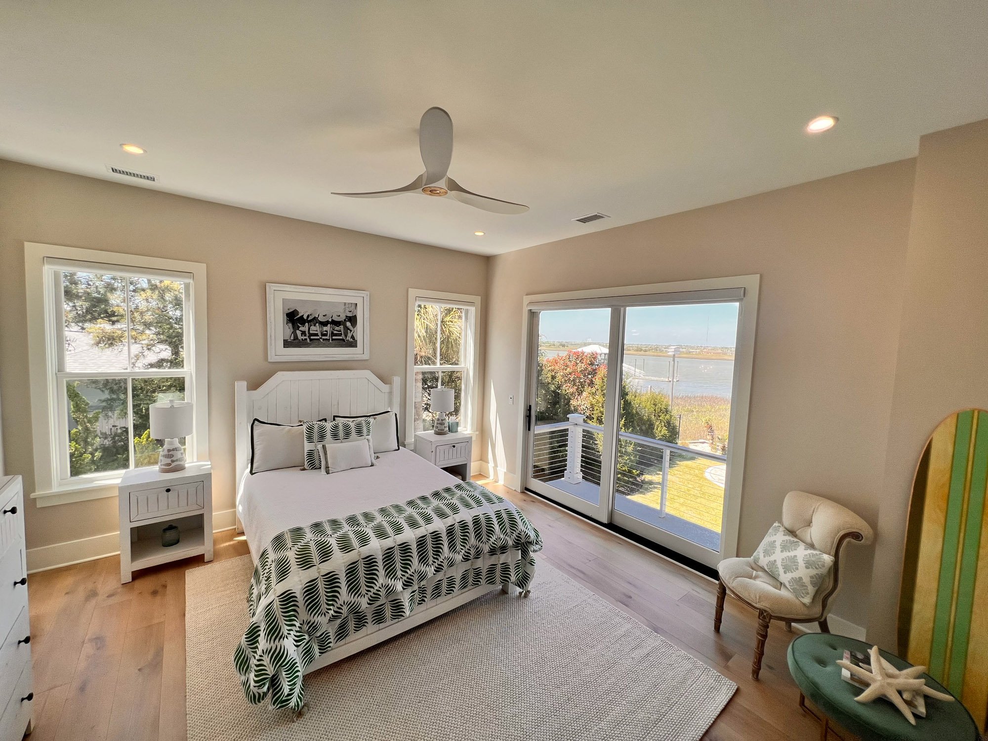 sunset-palms-bedroom-2.jpg