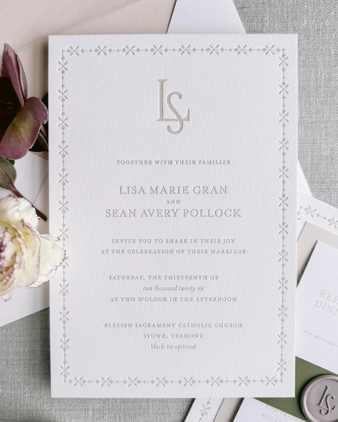 Did you know there are three distinct ways to work with us?

If you&rsquo;re dreaming up something completely one-of-a-kind, custom is the way to go. Prefer something more plug-and-play? Our Collection features 15 thoughtfully designed invitation sui