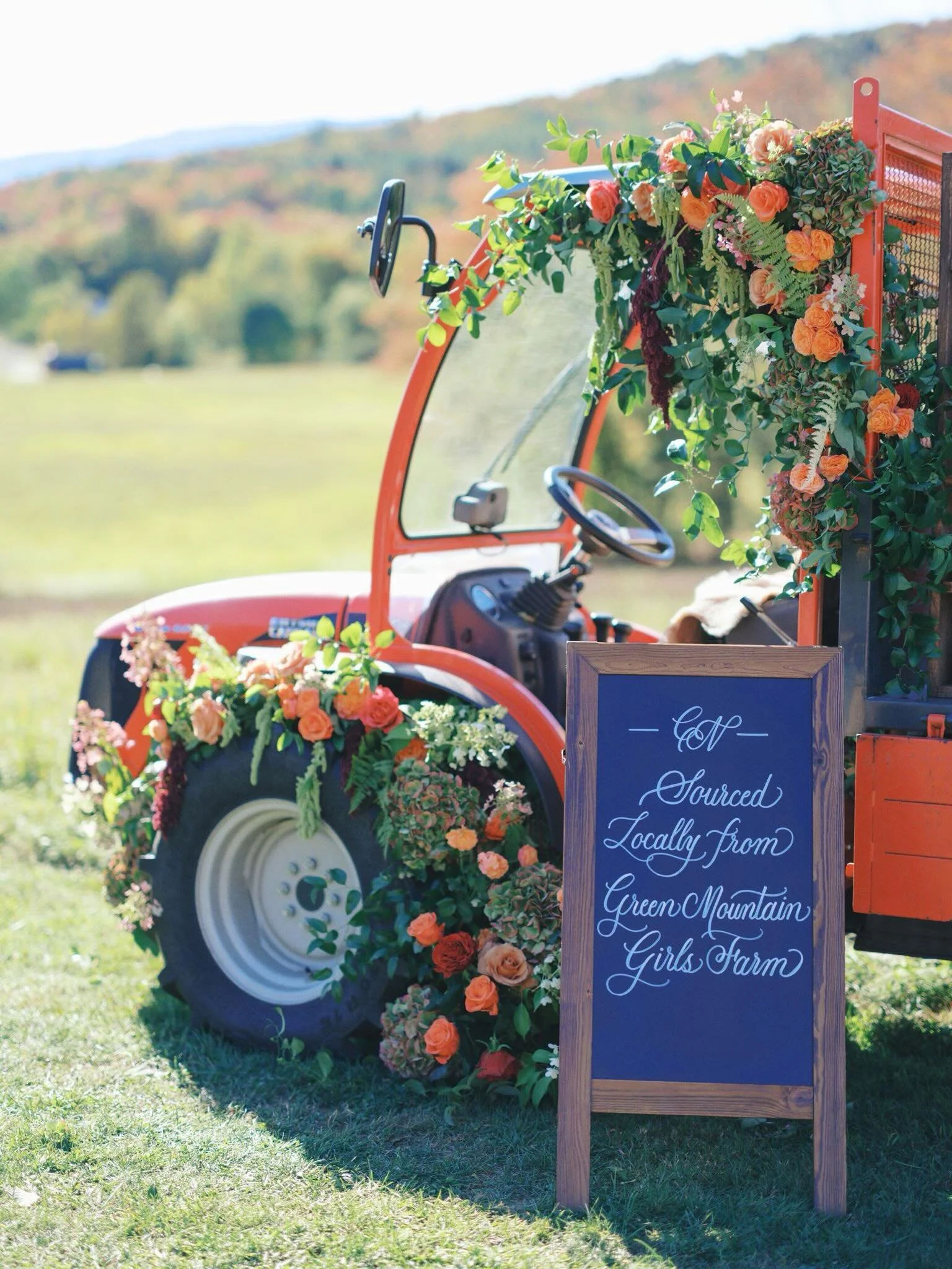 There are so many ways to guide guests to their seats at a wedding, from a simple escort card to a large-scale seating chart installation. But our favorite? Creating an interactive moment that invites guests to touch, explore, and experience.

For th