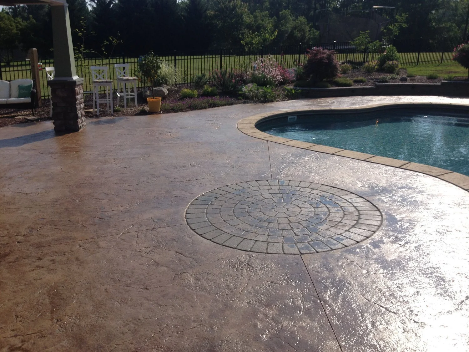 old granite with circle.jpg