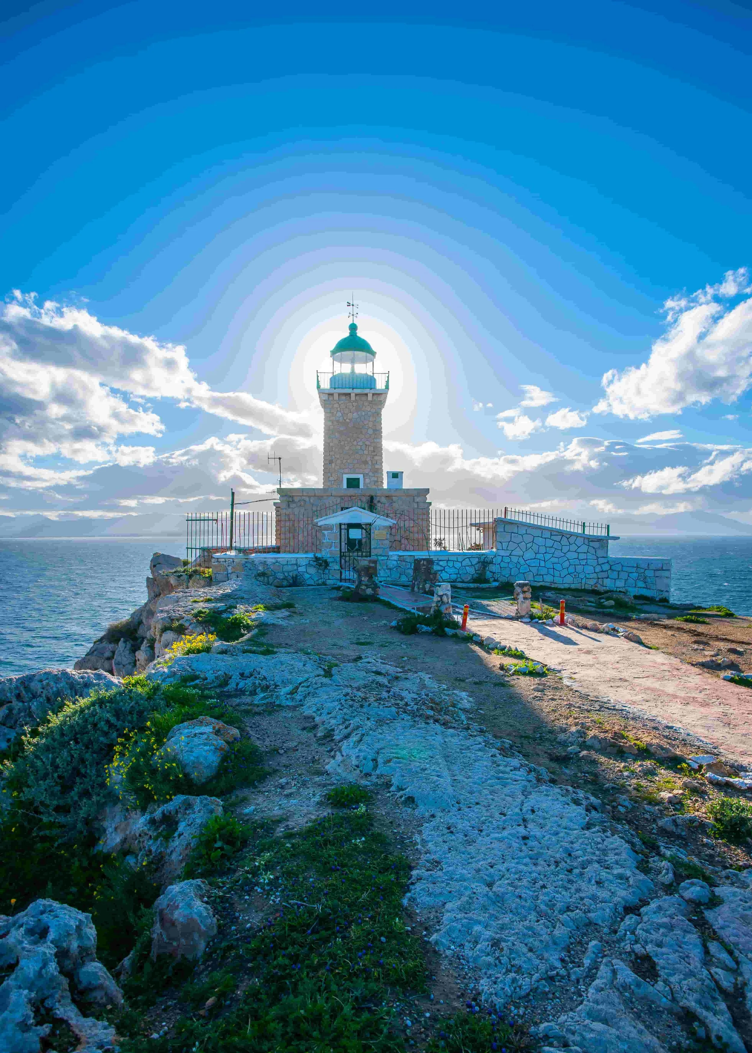 Managing complex communication strategies