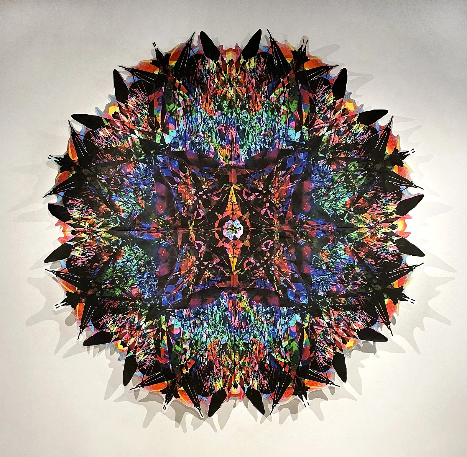 Array
Blind contour drawing; digitally painted and mirrored; archival pigment print on mulberry paper; hand and machine-sewn
2024