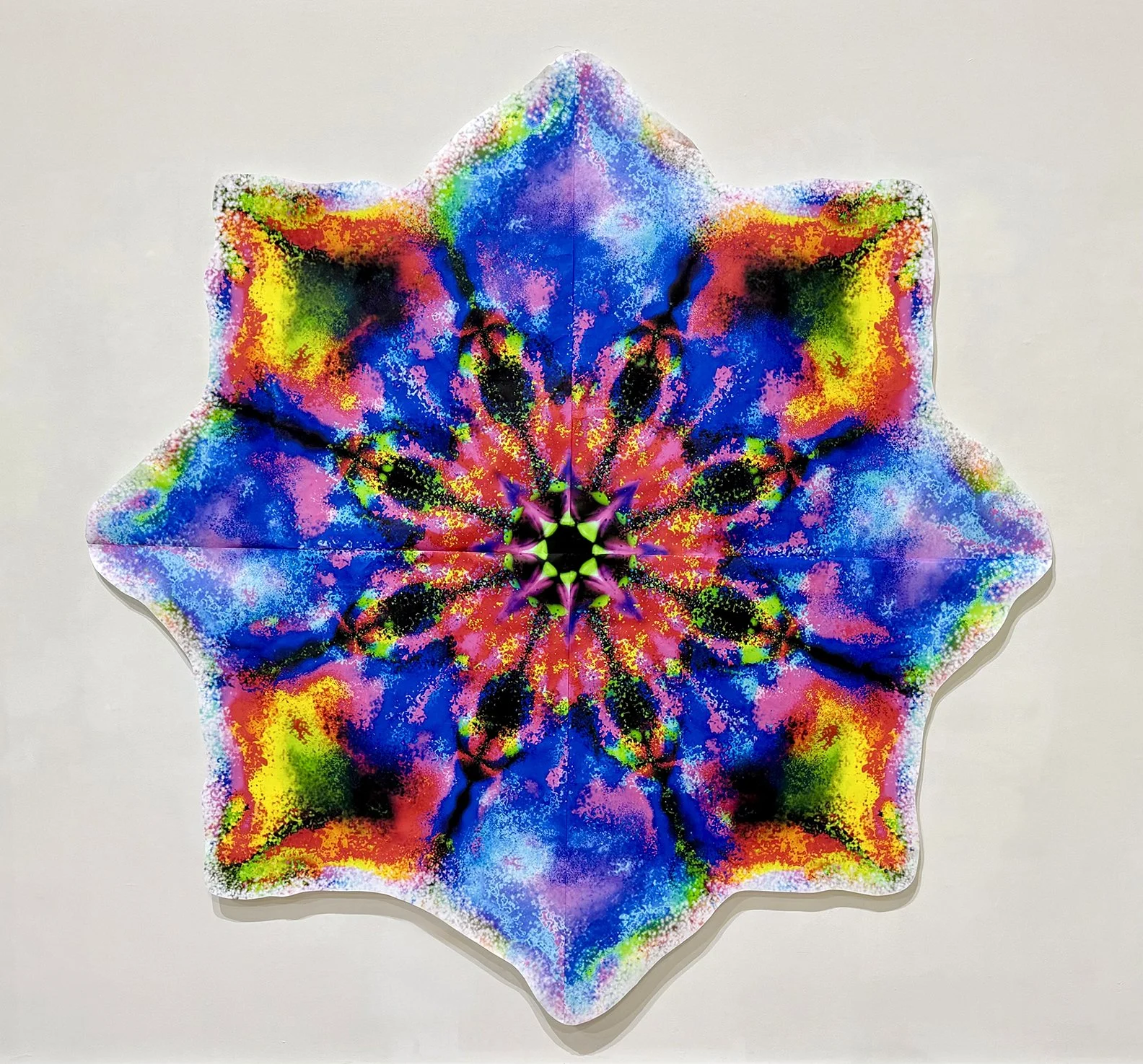 Stardust
Blind contour drawing; digitally painted and mirrored; archival pigment print on mulberry paper; machine-sewn
2024