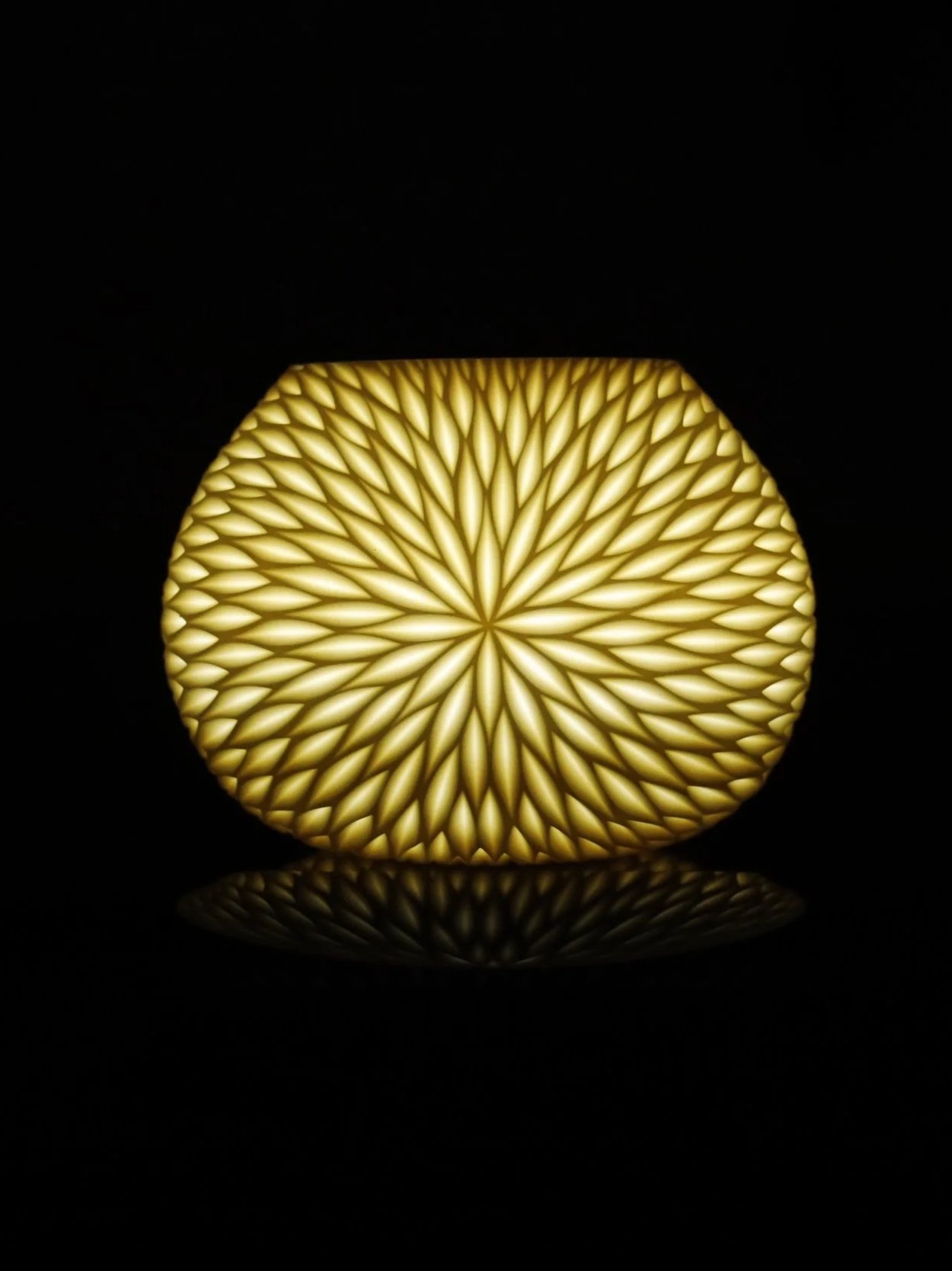 Medium Luminary - Starburst