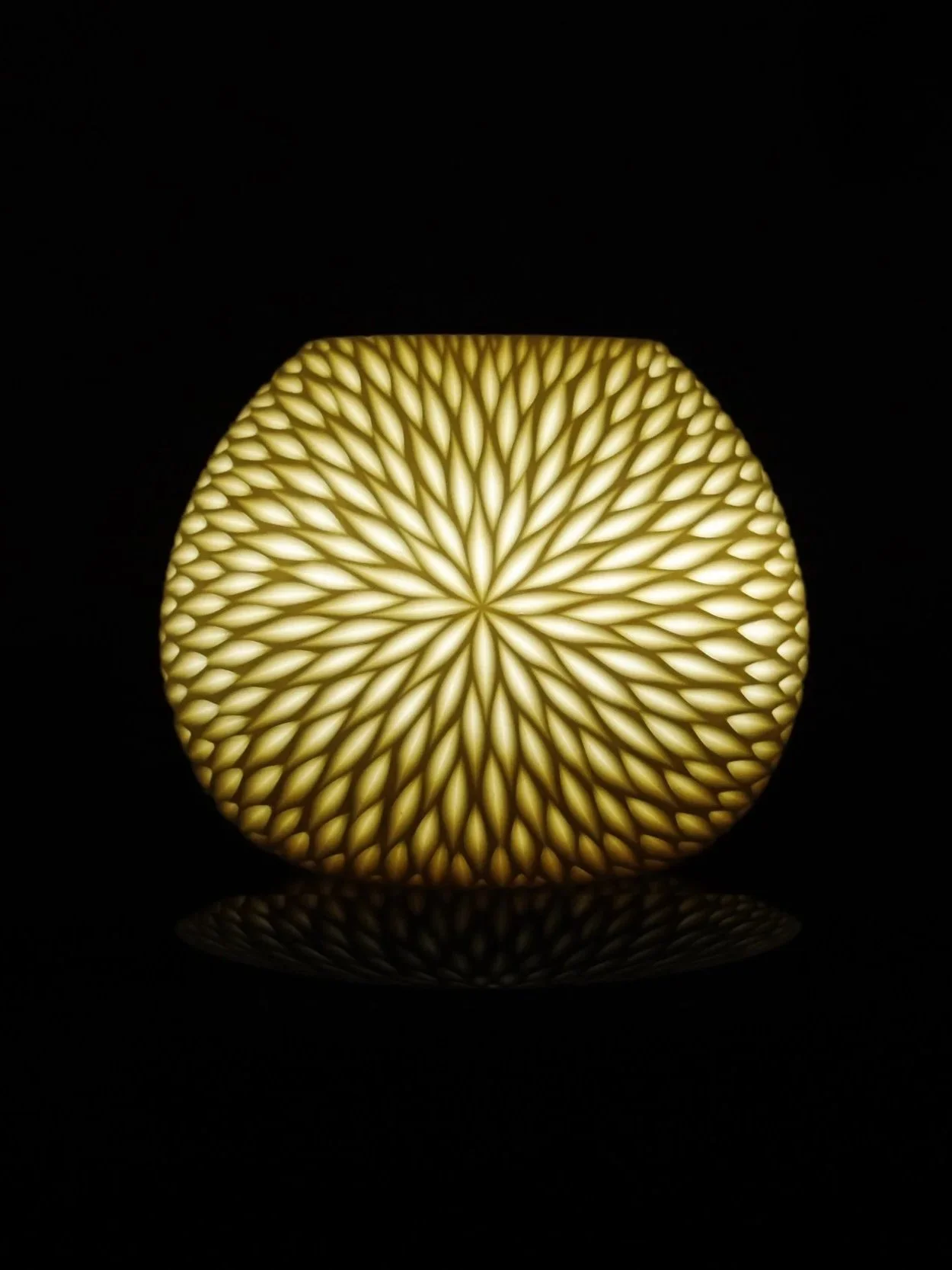 Medium Luminary - Starburst