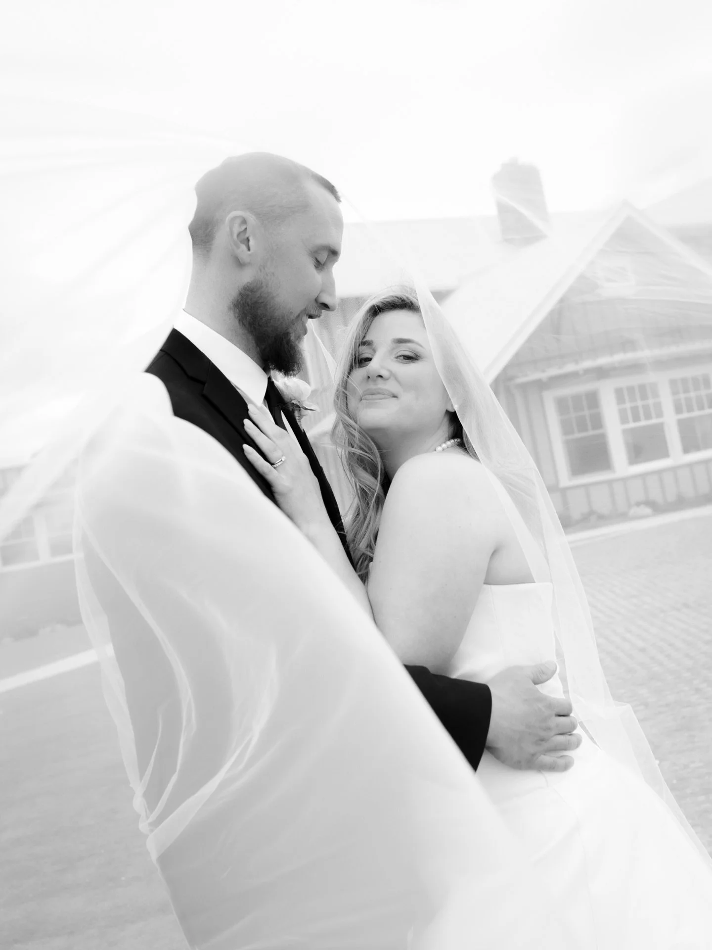 Mill &amp; Jed. 🥂
.
.
.
Venue: @barwonheadsgolfclub 
Wedding Coordinator: @byplush_ 
Decor: @friday.hire 
Flowers: @emmalaneflowers 
Photography: @tallemmensweddings 
Hair &amp; MUA: @studio2makeupandhair 
Dress: @kwhbridal 
Bridesmaids dresses: @be