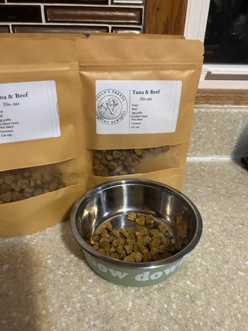 Dehydrated Tuna and Beef Cat Treats