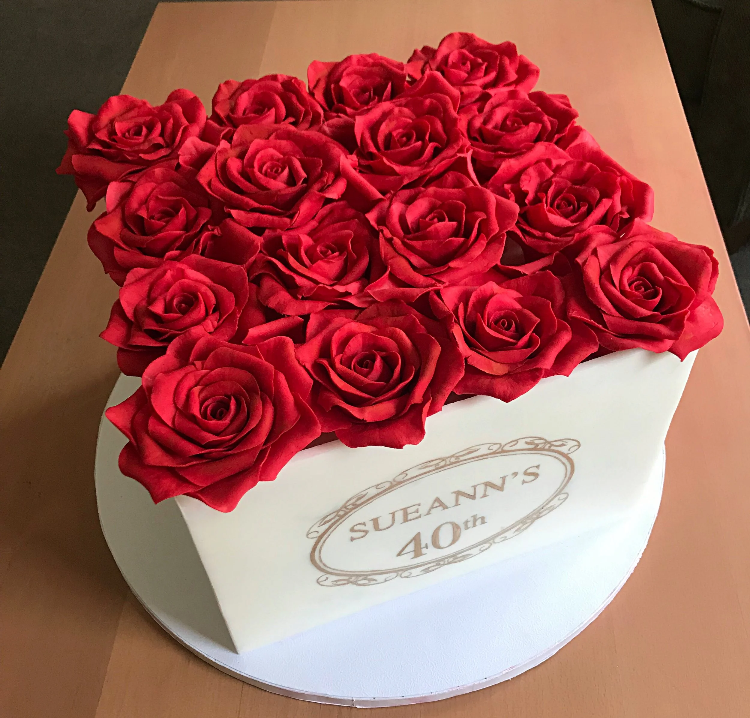 Venus et Fleur Red Rose Box