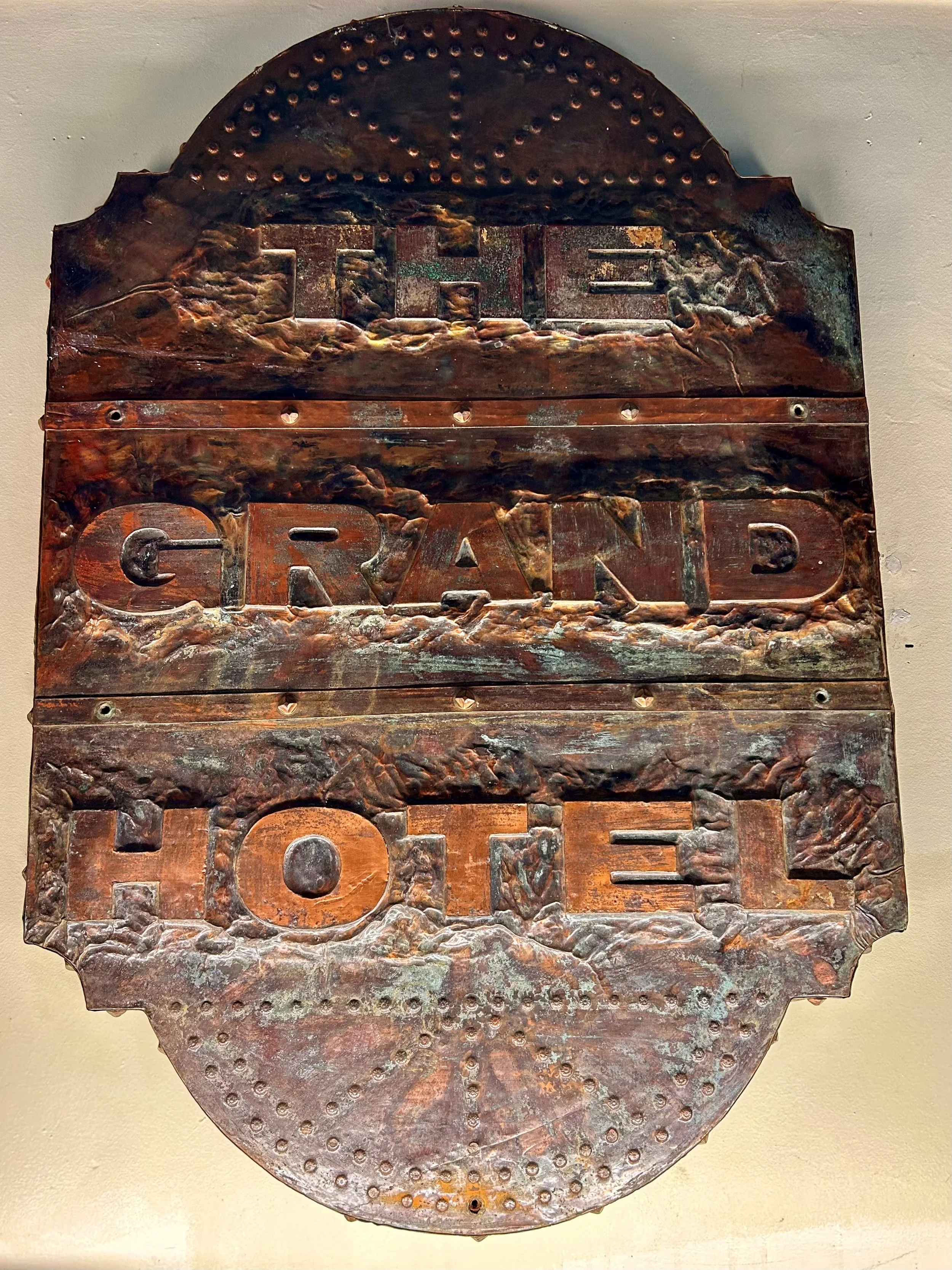 Bar 7.jpg
