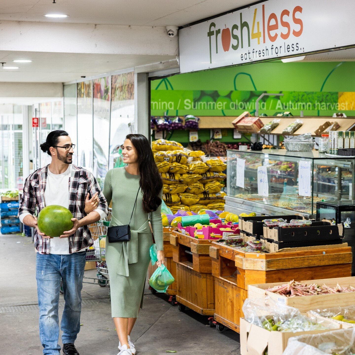 Save on your next grocery shop for fresh fruit and vegetables by visiting Fresh4less 🥕🍉🥦

With great prices and high quality produce the whole family will love, what more could you ask for 🍏 🌽