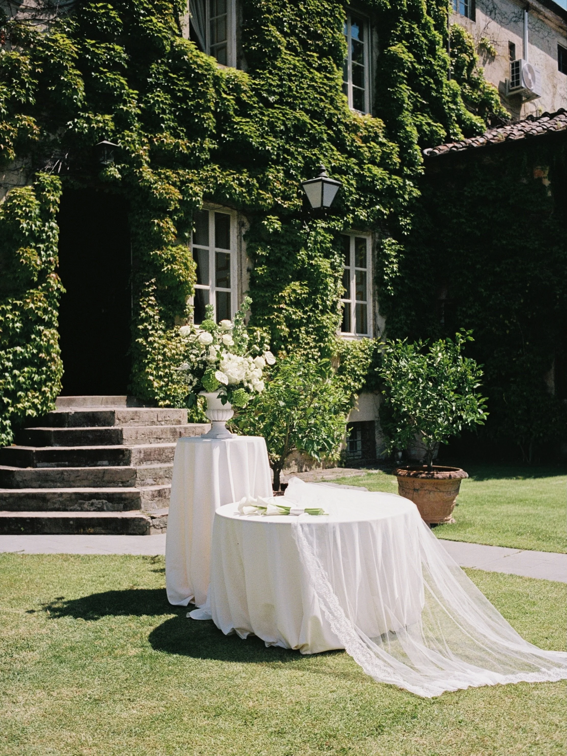 A dreamy villa in Tuscany ✨

@villa.michaela.tuscany 
@giuliabernini_wp 
__
Tuscany wedding
Tuscany wedding venue
Italy wedding