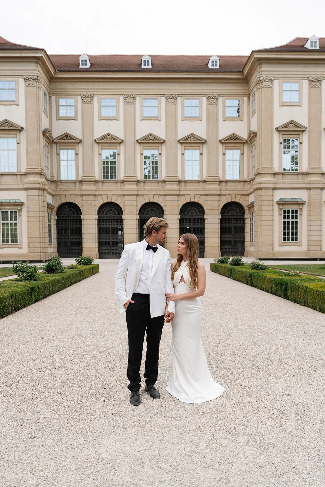 Wedding-Editorial-Vienna-Gartenpalais-Liechtenstein-55.jpg