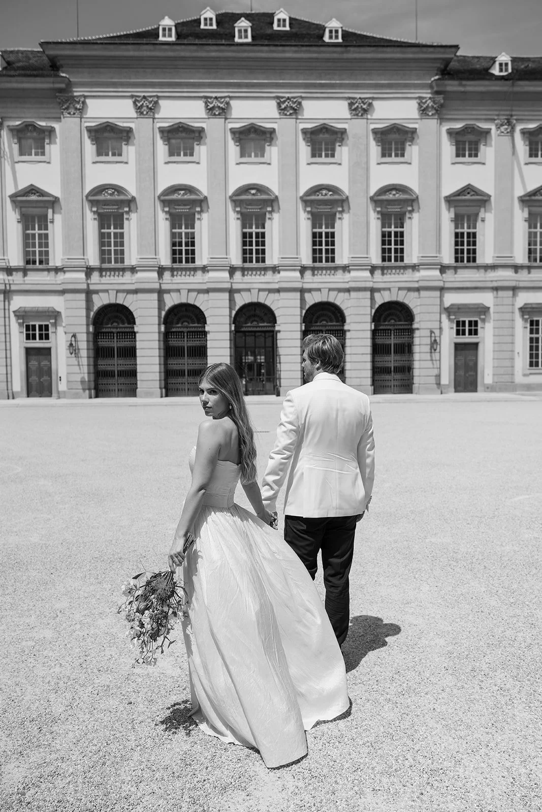 Wedding-Editorial-Vienna-Gartenpalais-Liechtenstein-41.jpg