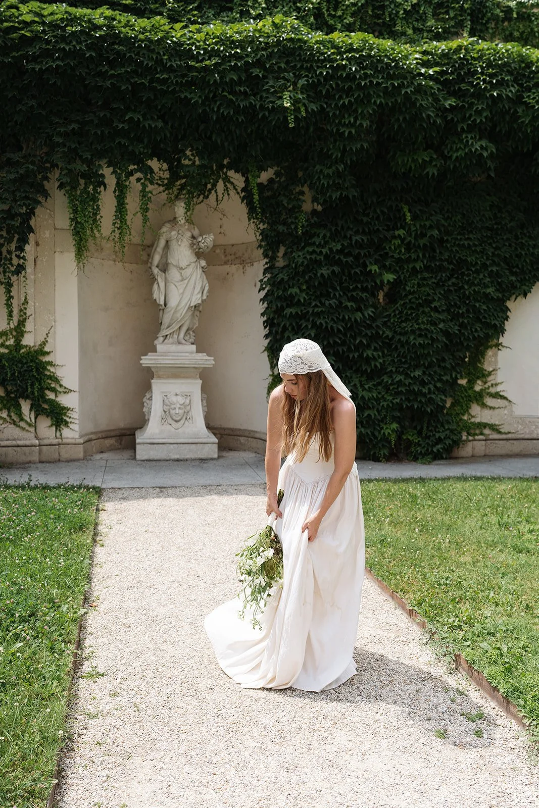 Wedding-Editorial-Vienna-Gartenpalais-Liechtenstein-50.jpg