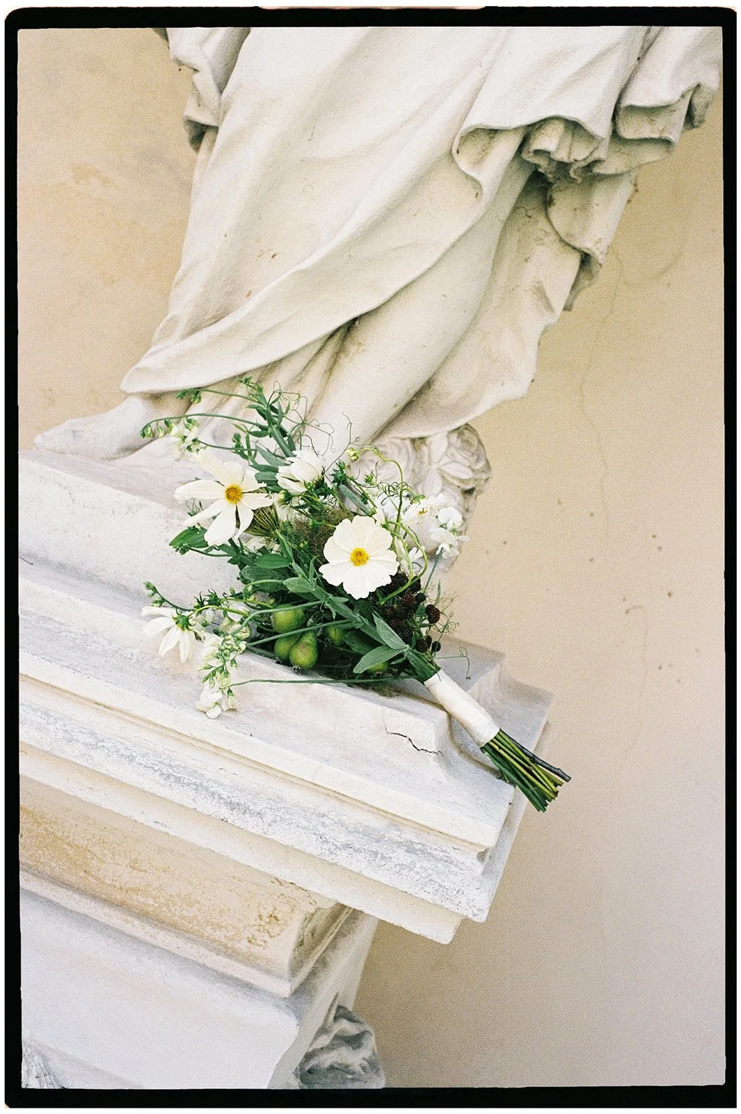Wedding-Editorial-Vienna-Gartenpalais-Liechtenstein-44.jpg