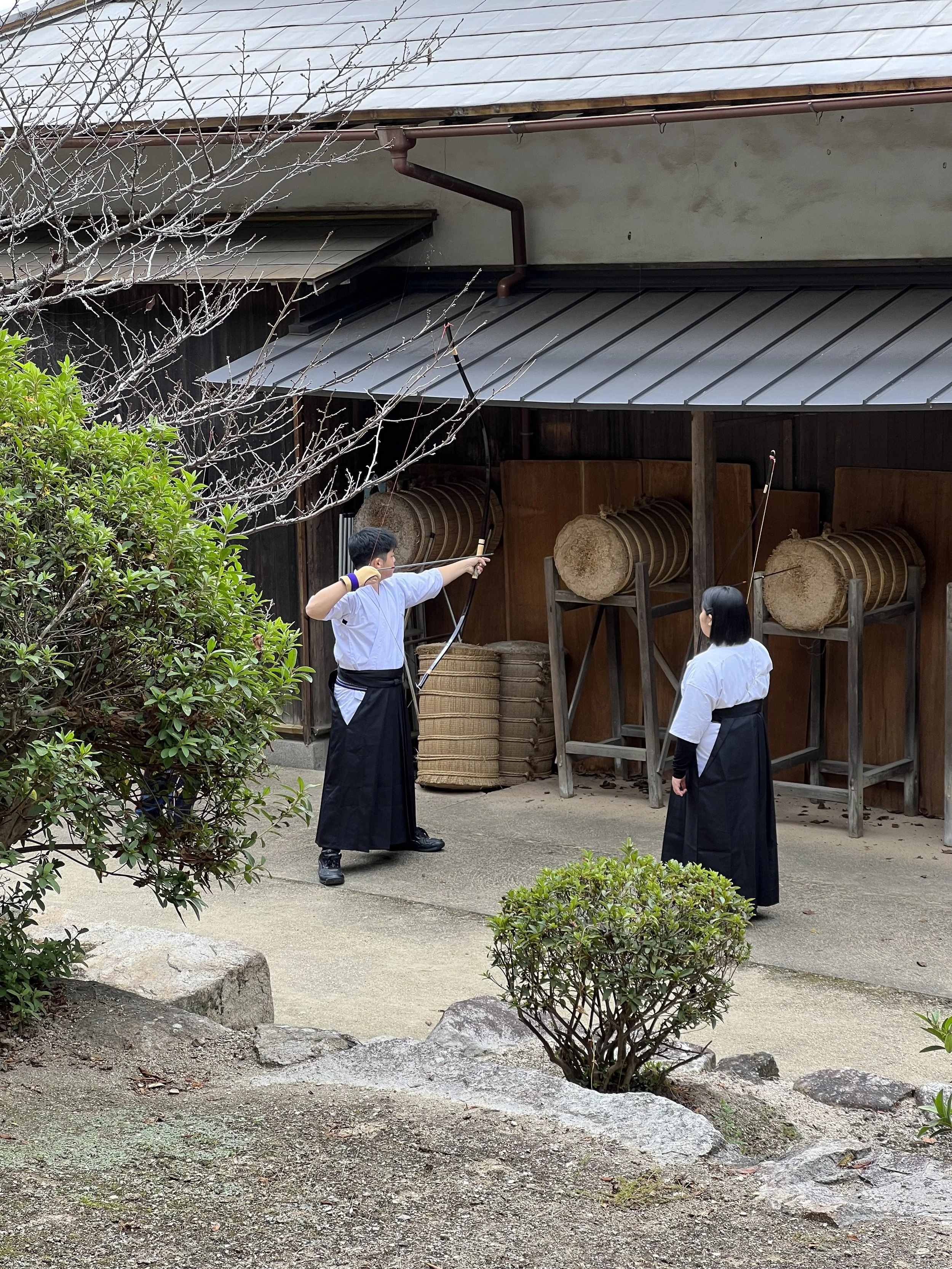 Archery next to Kibitsu Jinja shrine