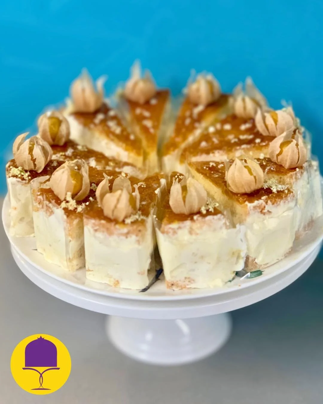 A new creation to enjoy at @greatlakesfoodtrailnsw INDOOR REAL FOOD Market at the Pacific Palms Community Centre! 
🗓️Saturday 1/11/25
⏰8-11am
Next to @therecky_ !

GF/DF Vanilla Sponge with Cape Gooseberry &amp; Elderflower Curd &amp; Conserve with 