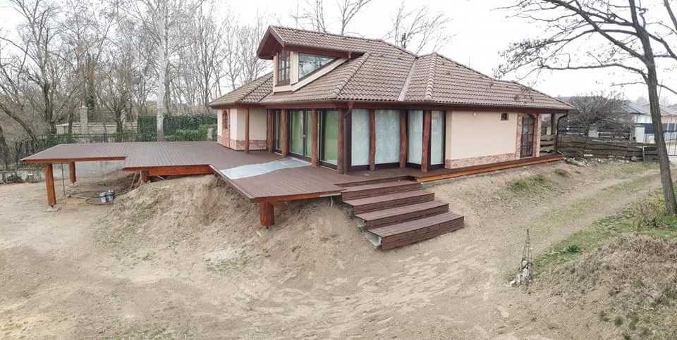terasz1.jpg