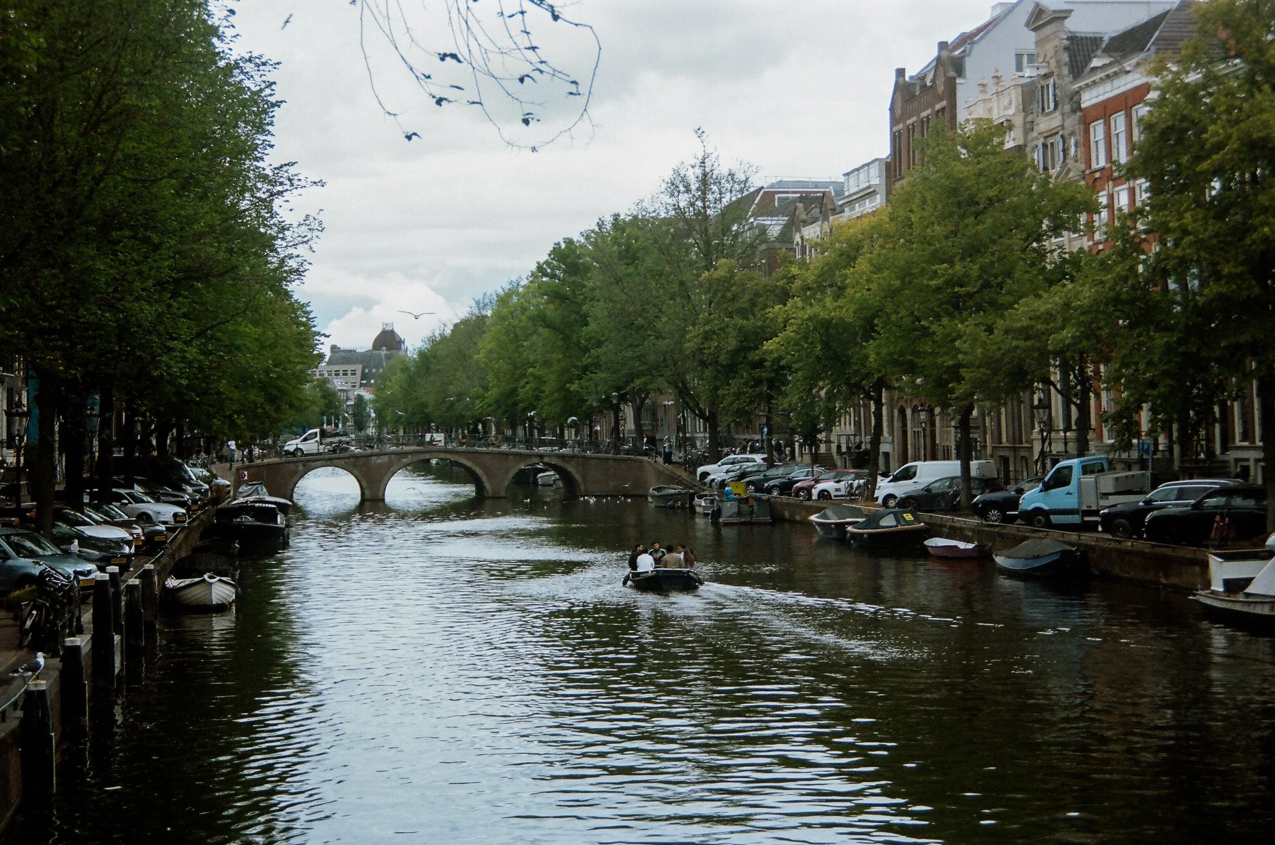 09900030.jpg