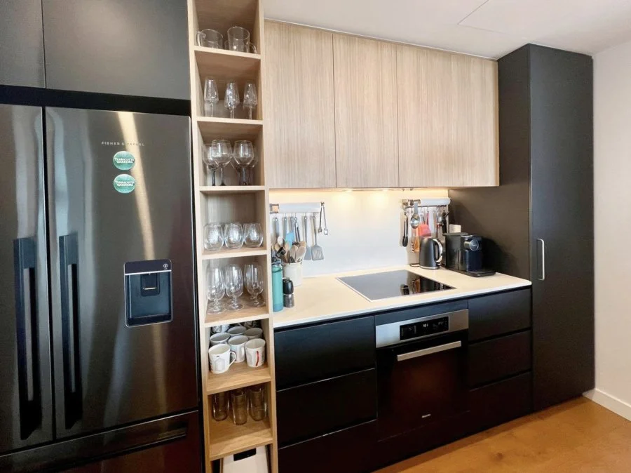 Kitchen Cooker and fridge freezer.jpeg