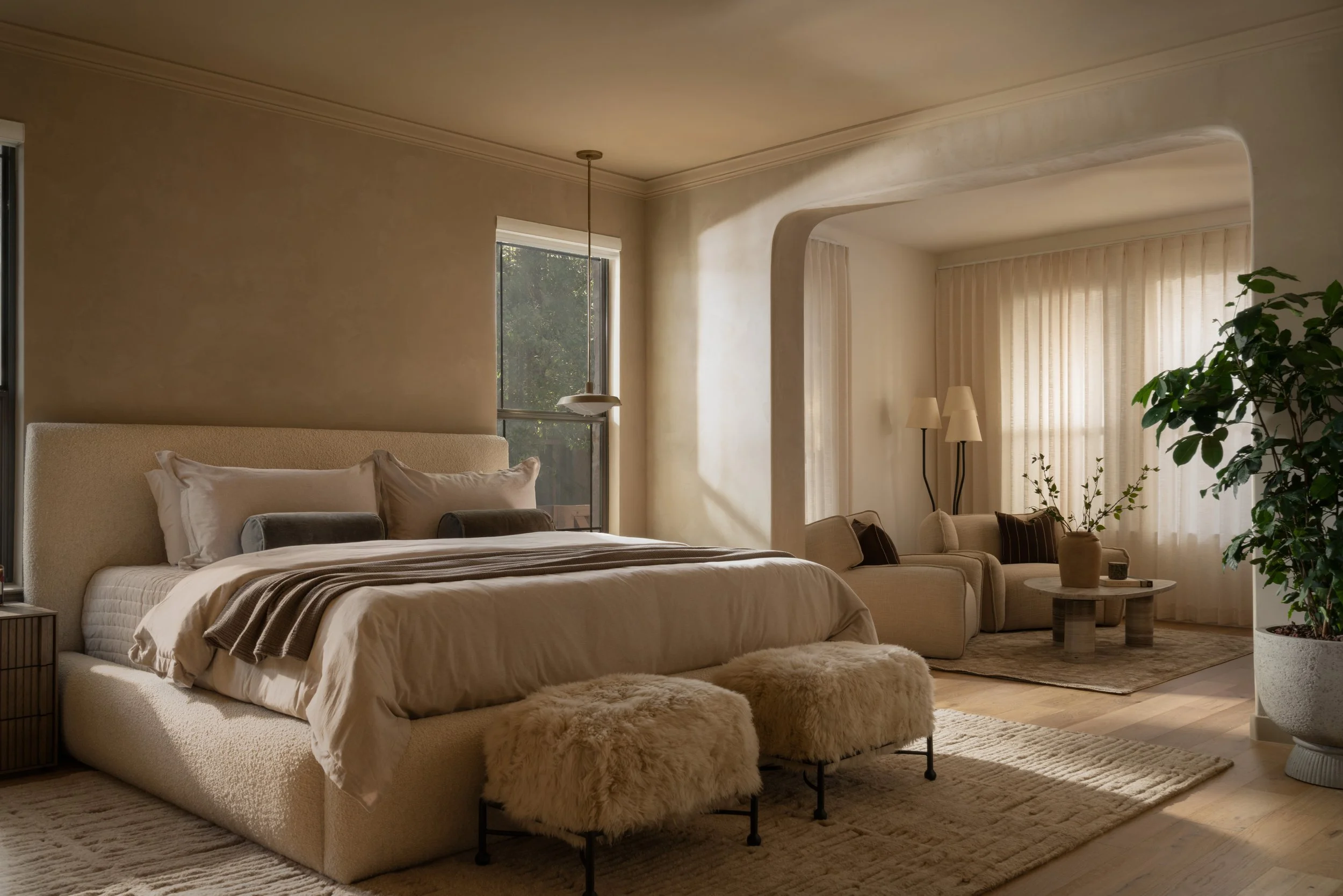 BVS-JAKE-DAVID-HOME-HAGGANS-LN-PRIMARY-BEDROOM-ANGLE-1-WIDE.jpg