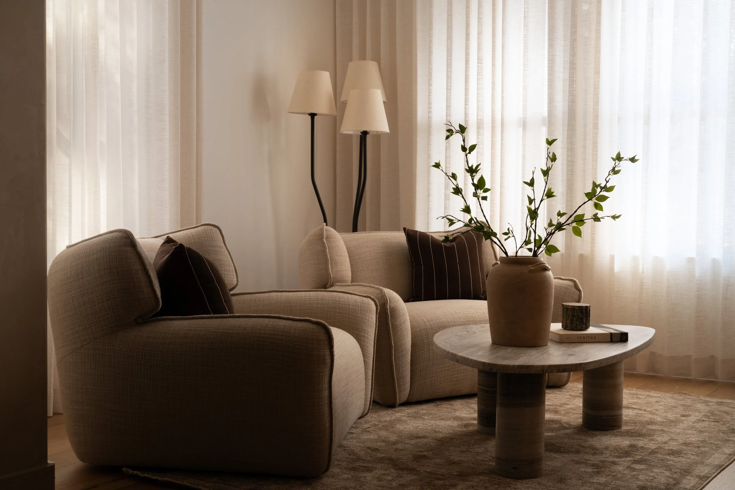BVS-JAKE-DAVID-HOME-HAGGANS-LN-PRIMARY-BEDROOM-NOOK-WIDE.jpg