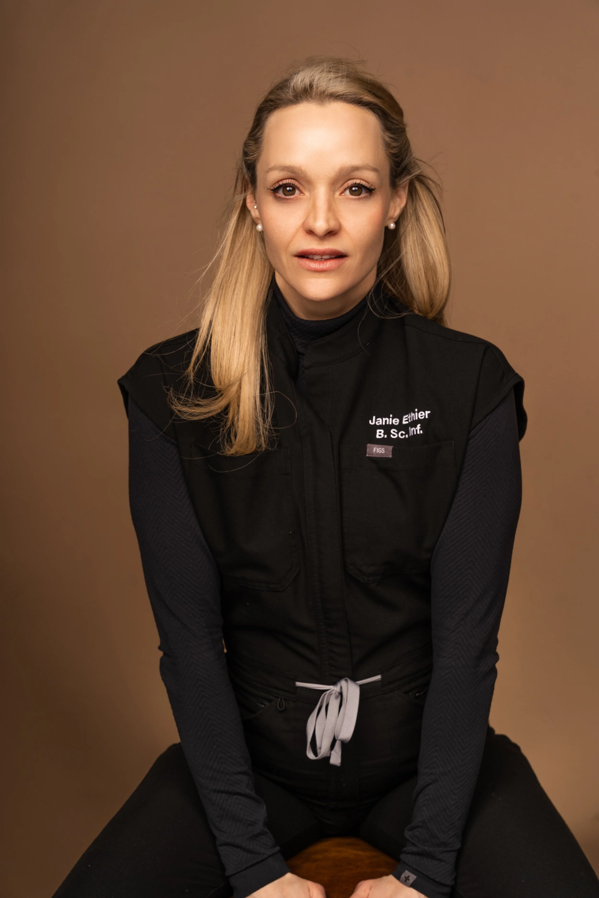 Portrait de Janie Ethier, infirmière clinicienne et propriétaire de la clinique Ivoire Médico-Esthétique