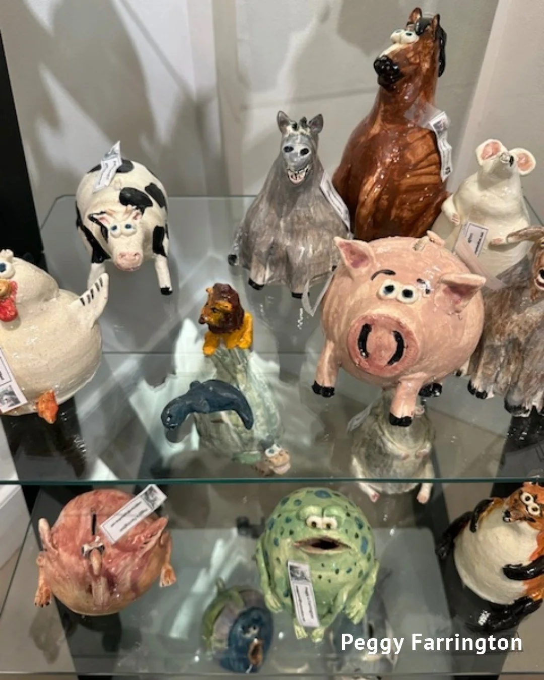 Fun farm animals, and sea creatures, take your pick!
.
.
.
.
.
.
.
 #artistsoninstagram #TivoliArtistsGallery #hudsonvalleyart #TivoliNY #ArtGallery #ArtExhibition #woodworking #holidayshopping #gifts #cuttingboards