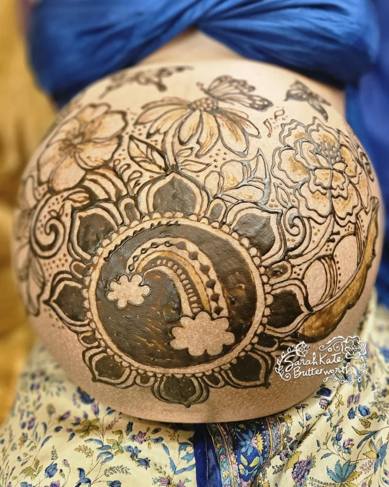 #rainbowbaby #butterflies #rainbow  #coloradohenna #boulderhenna #henna #celebratelife #boulderart #pregnancyart #henna #blessings #pregnancyhenna #bellyhenna #hennabelly #prenatalhenna
