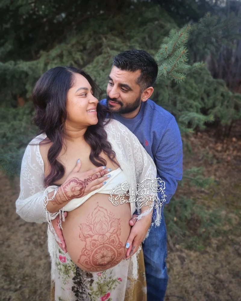 #FamilyMoments #BlessedLife #PregnancyJourney #MotherhoodJoy #ParentingLove #LittleAngel #Heartwarming #MotherDaughter #hennastain  #allnaturalhenna #hennatattoo